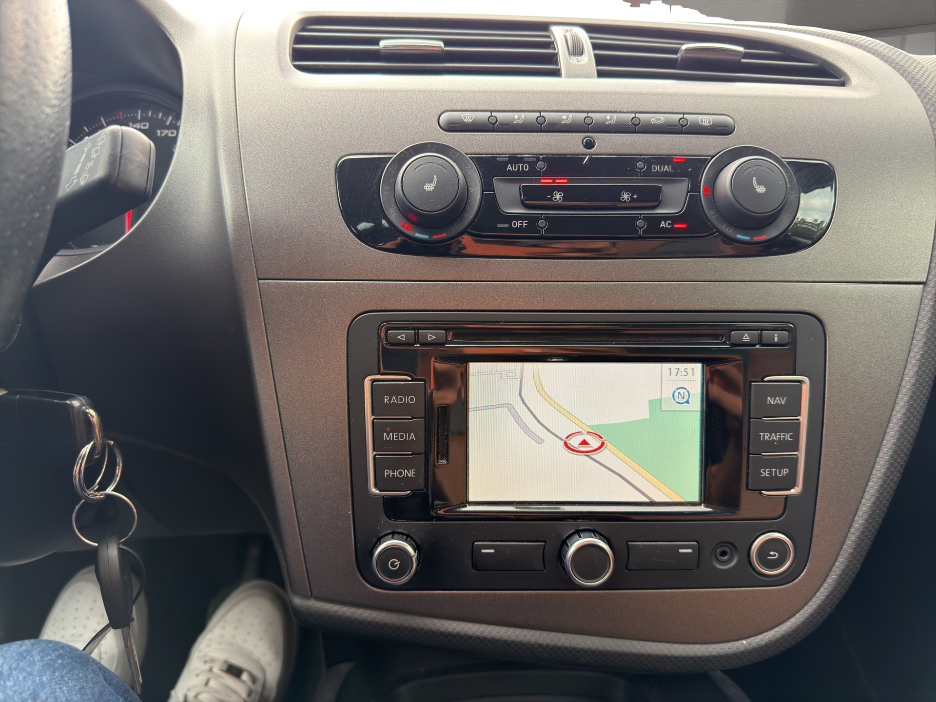 SEAT Leon 1.8 TSI FR-image-7