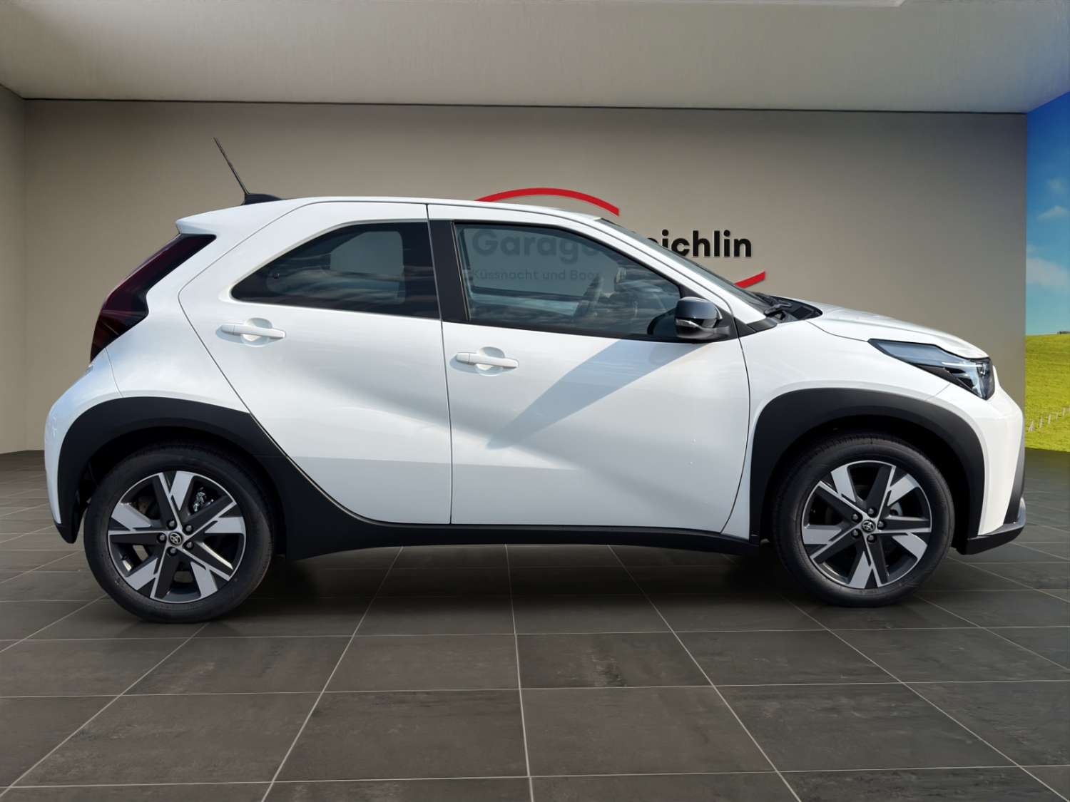 TOYOTA Aygo X 1.5 VVT-i HSD Comfort-image-5
