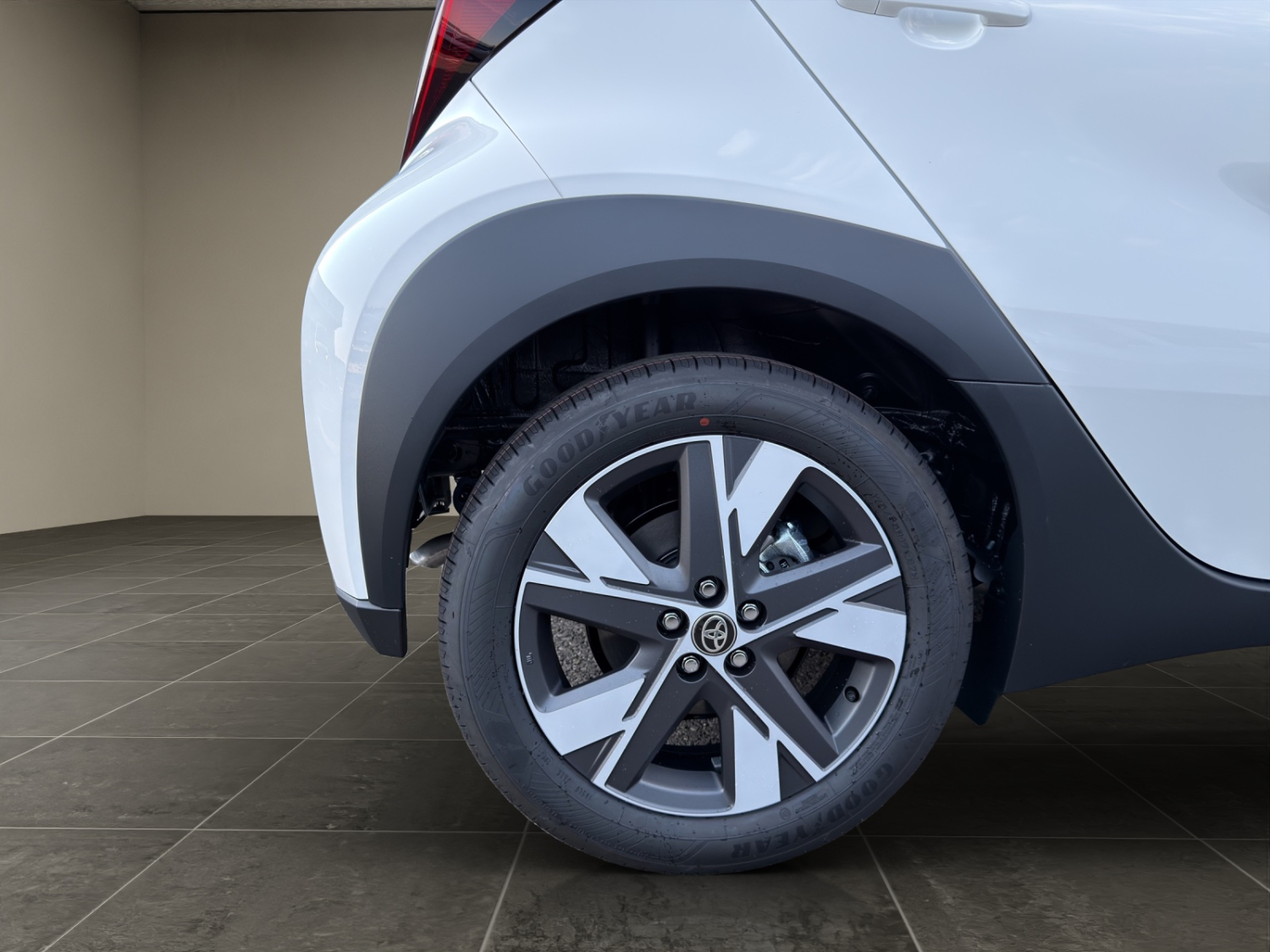 TOYOTA Aygo X 1.5 VVT-i HSD Comfort-image-20
