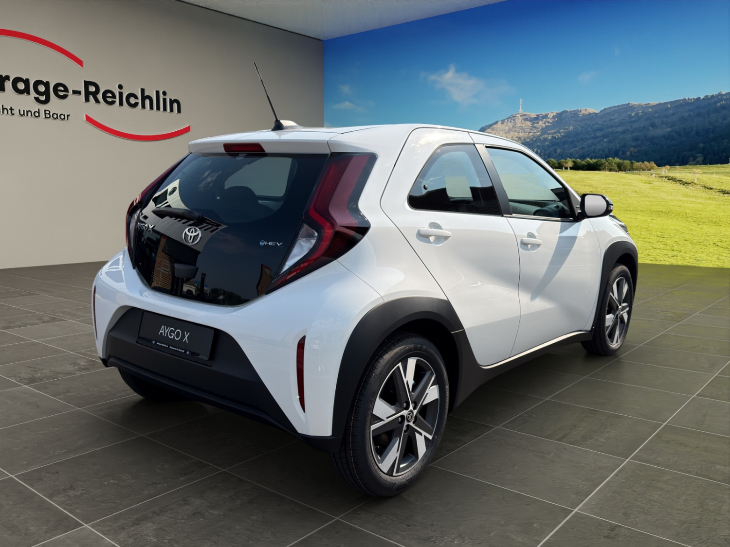 TOYOTA Aygo X 1.5 VVT-i HSD Comfort-image-4