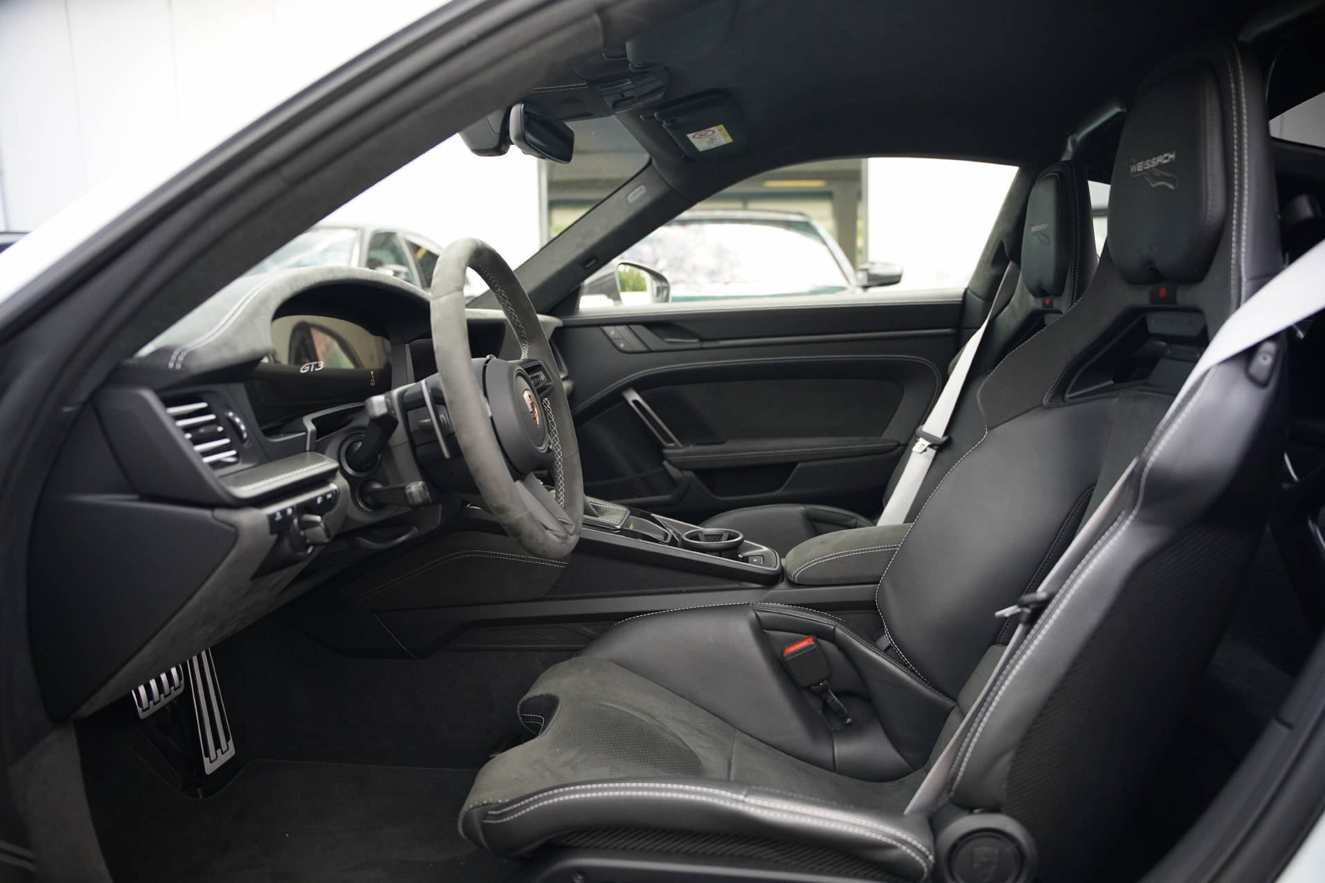 PORSCHE 911 Carrera GT3 PDK Weissach-image-7