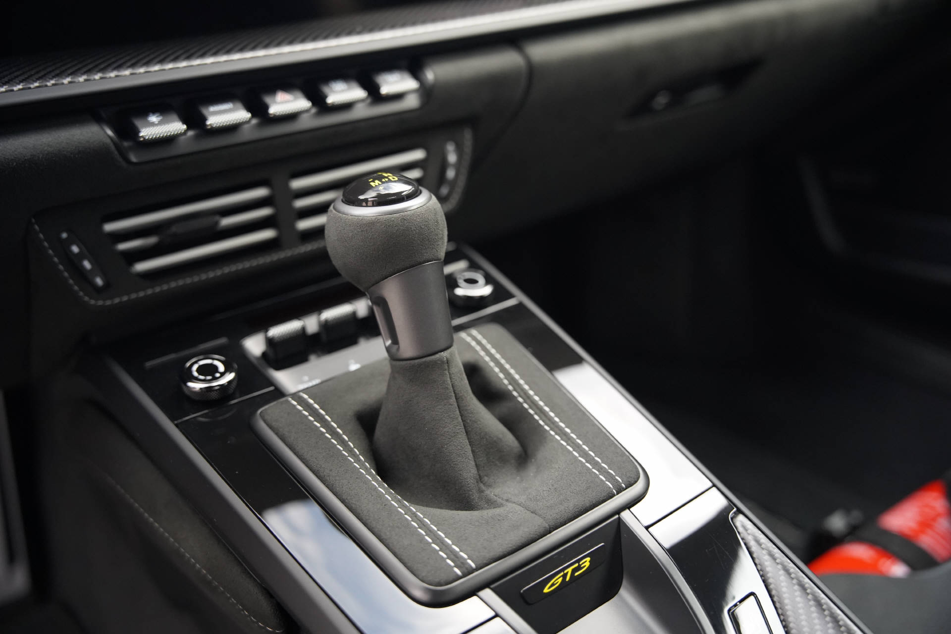 PORSCHE 911 Carrera GT3 PDK Weissach-image-12