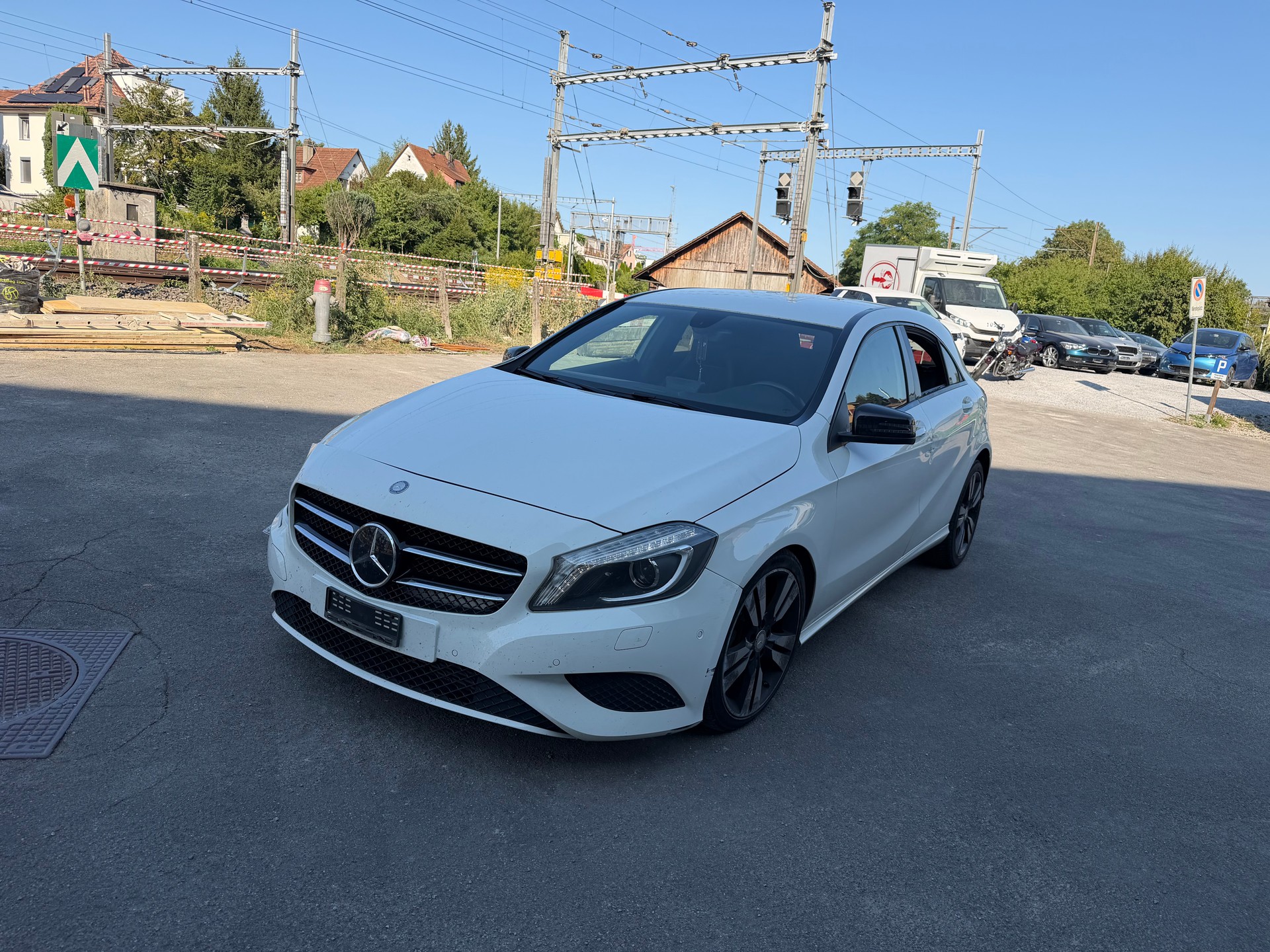 MERCEDES-BENZ A 200-image-2
