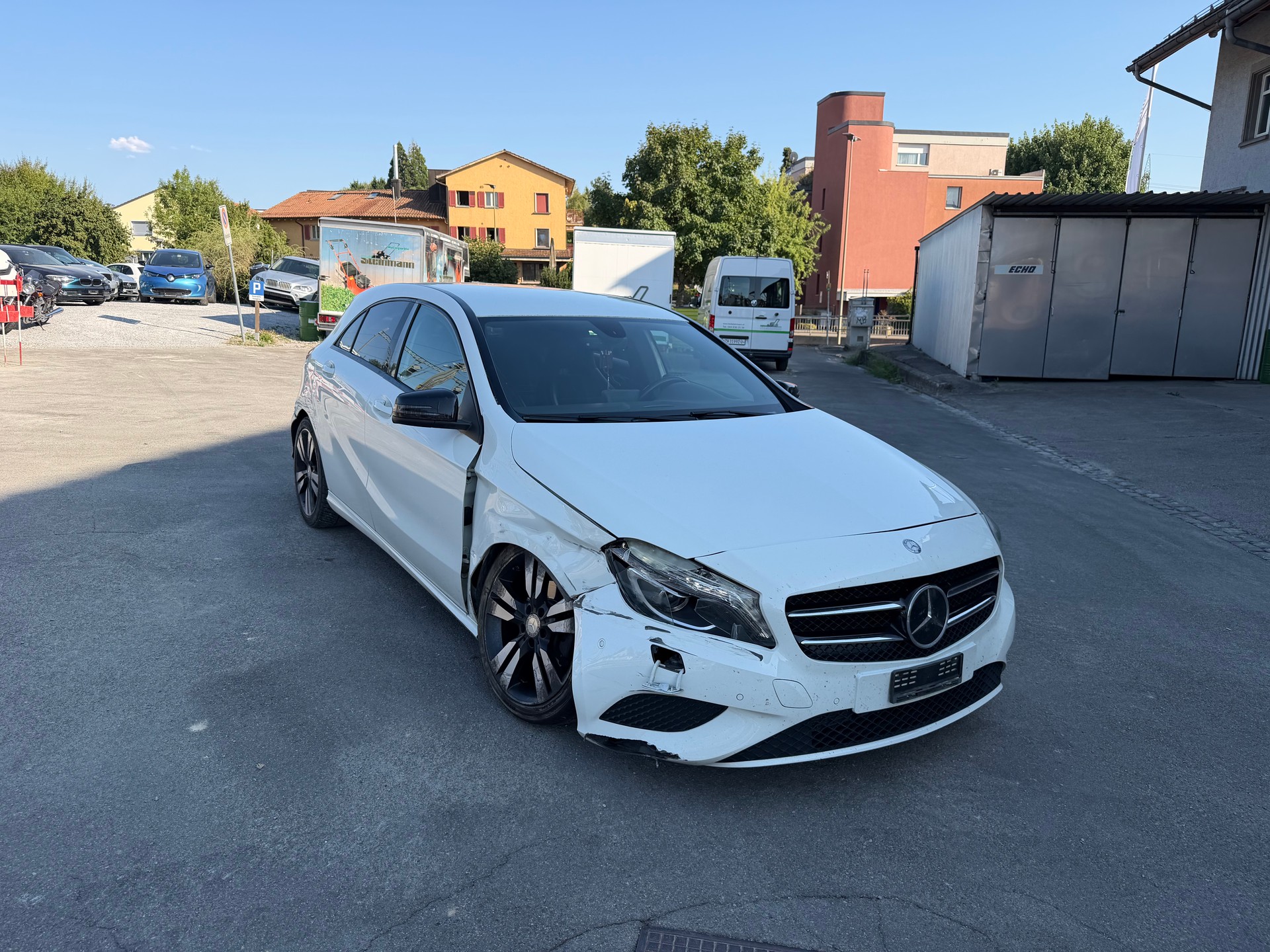 MERCEDES-BENZ A 200-image-1