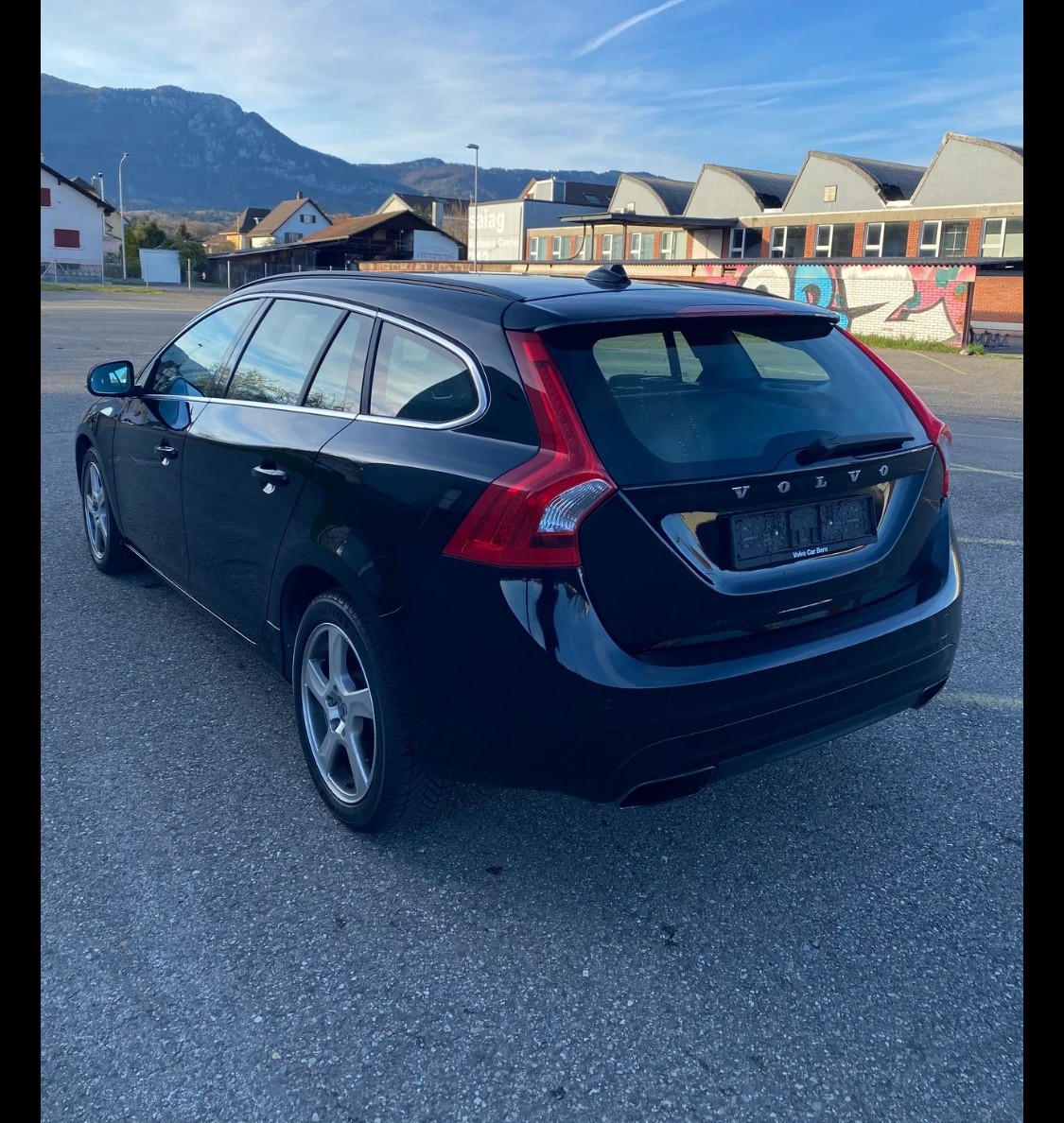 VOLVO V60 D4 Geartronic-image-9