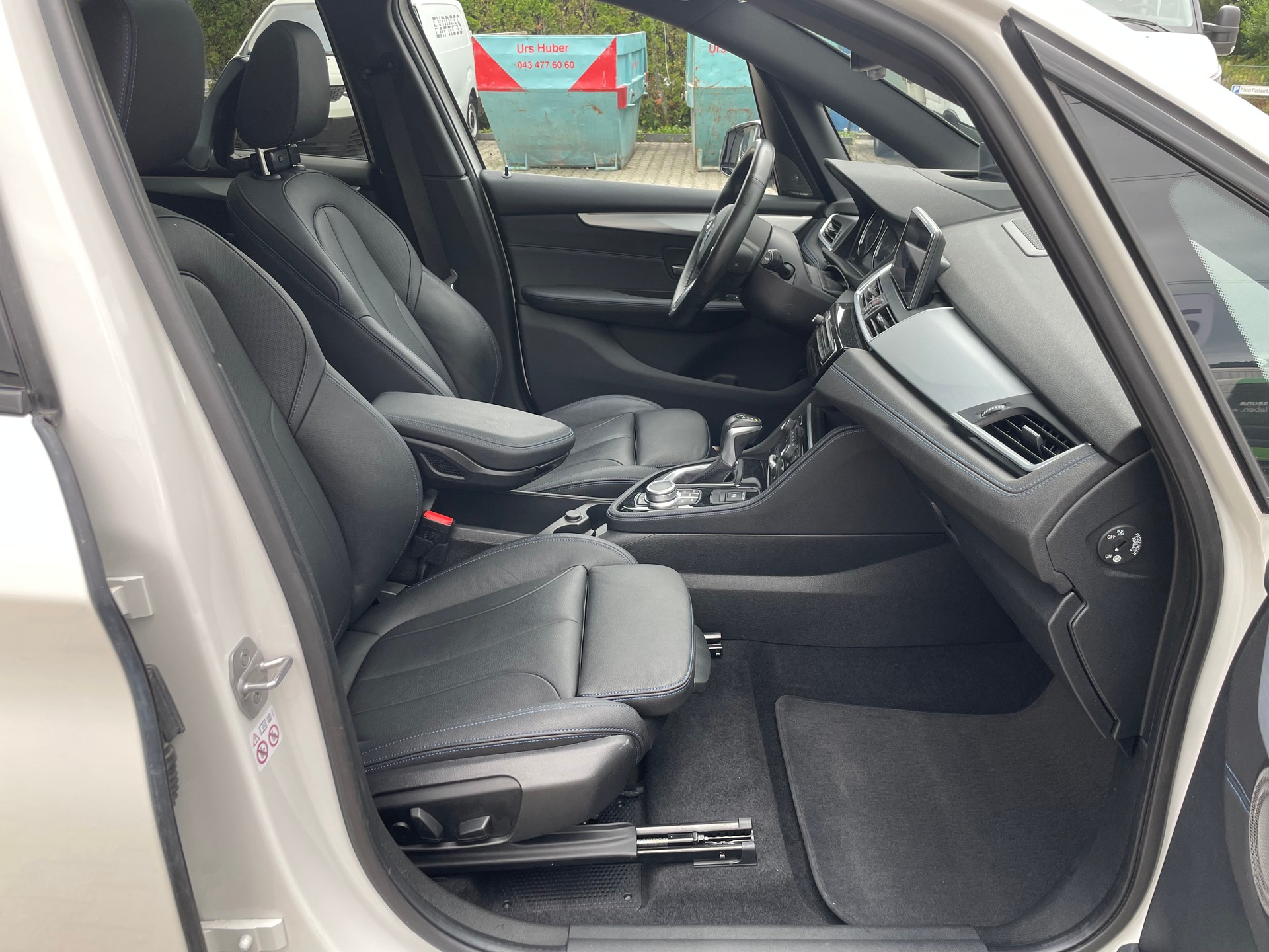 BMW 225xe iPerformance Active Tourer Steptronic Luxury Line-image-11
