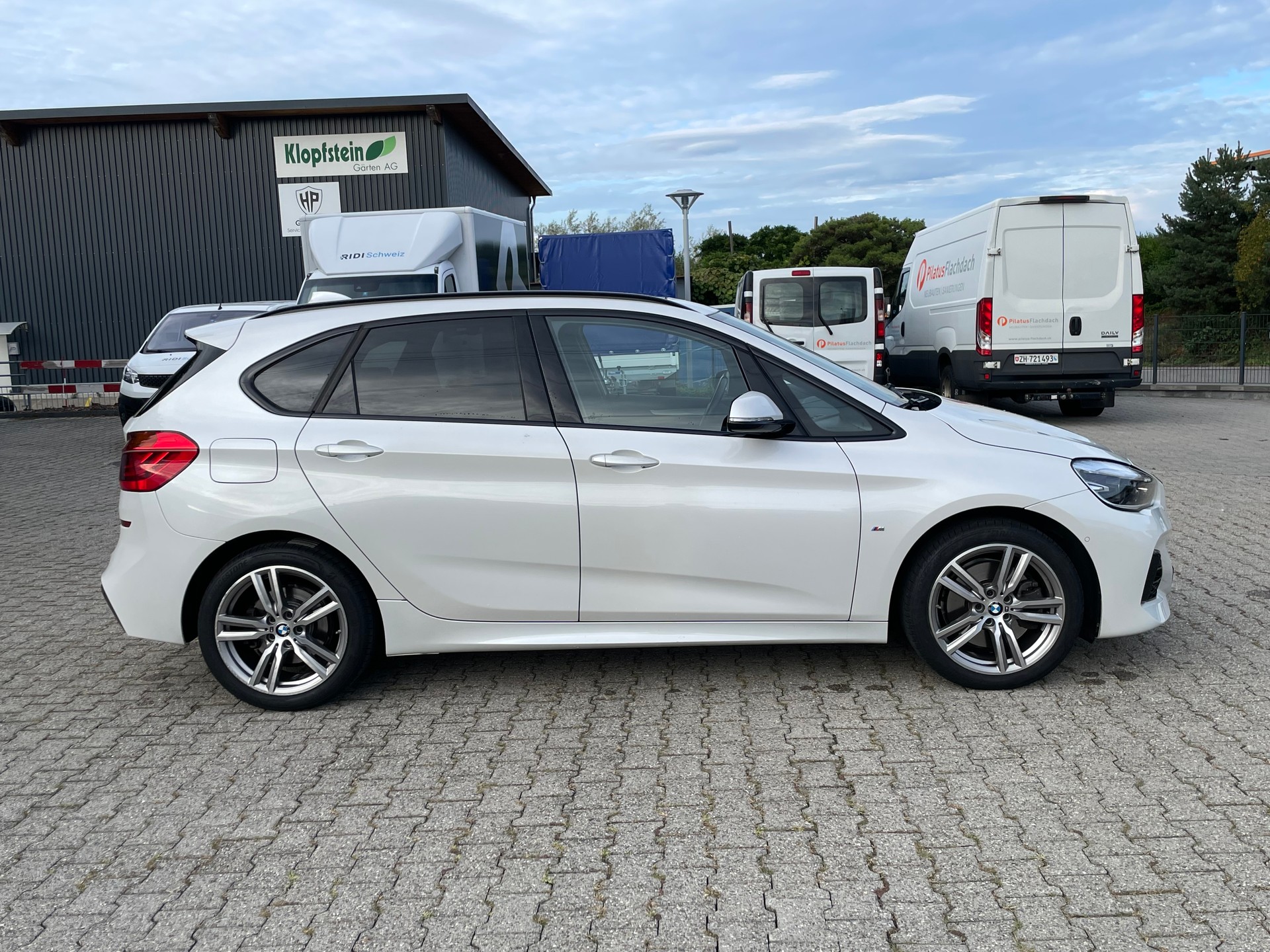 BMW 225xe iPerformance Active Tourer Steptronic Luxury Line-image-6