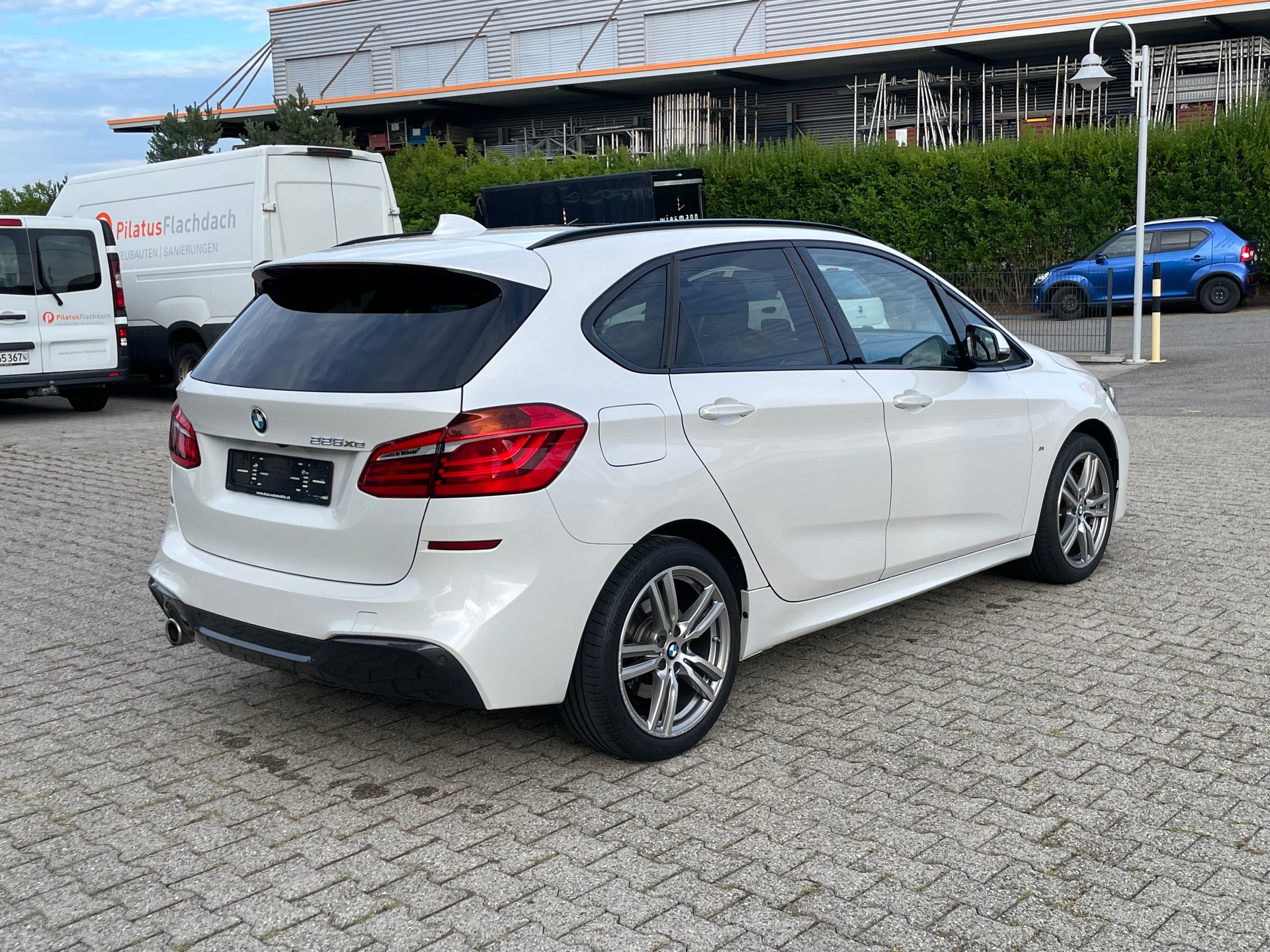 BMW 225xe iPerformance Active Tourer Steptronic Luxury Line-image-5