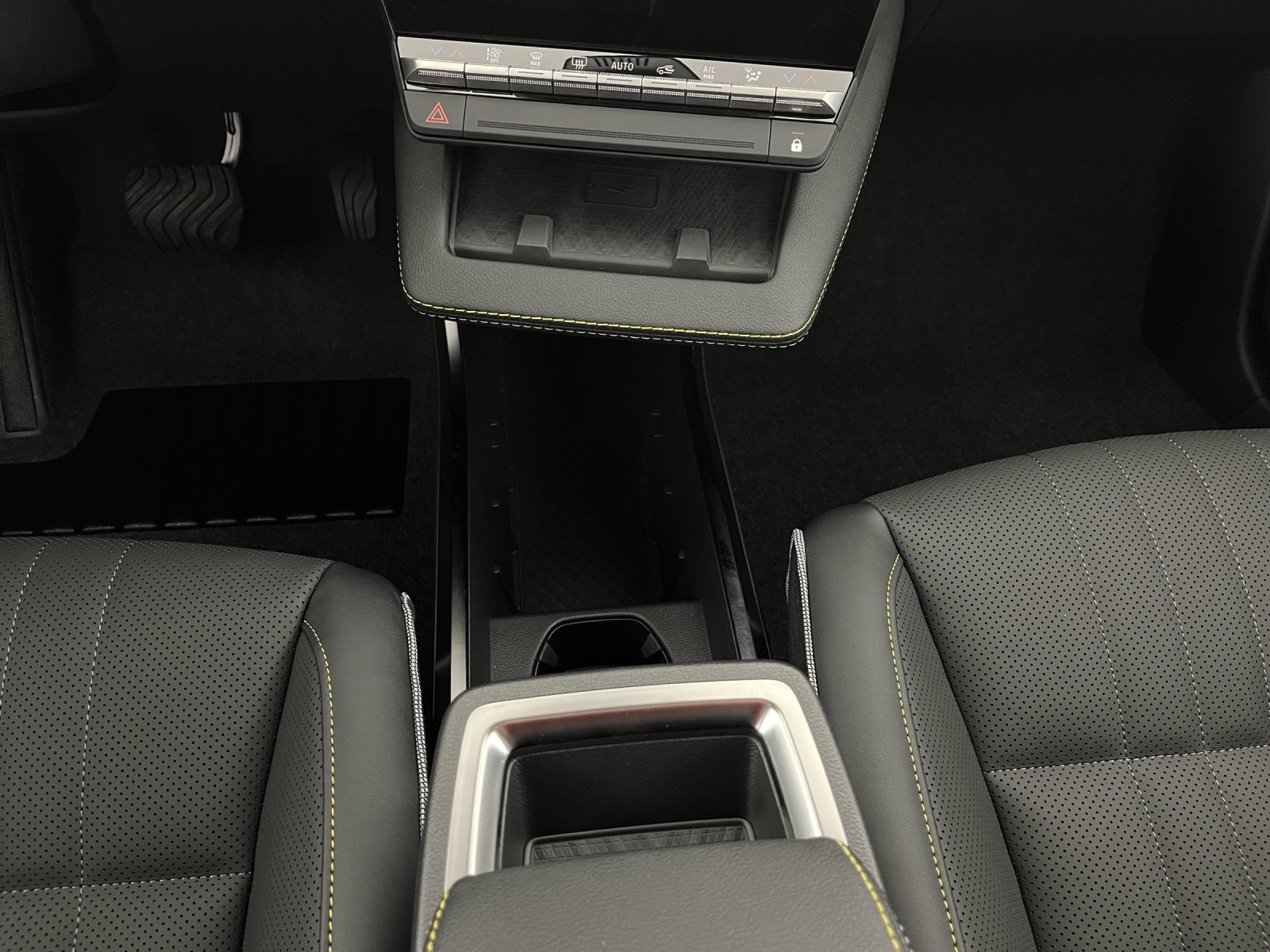 RENAULT Scénic E-Tech iconic-image-13