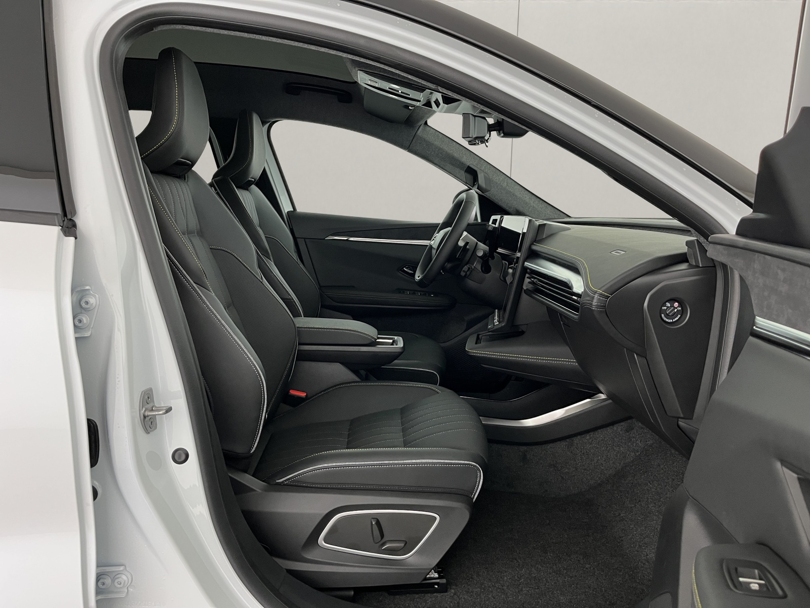 RENAULT Scénic E-Tech iconic-image-15