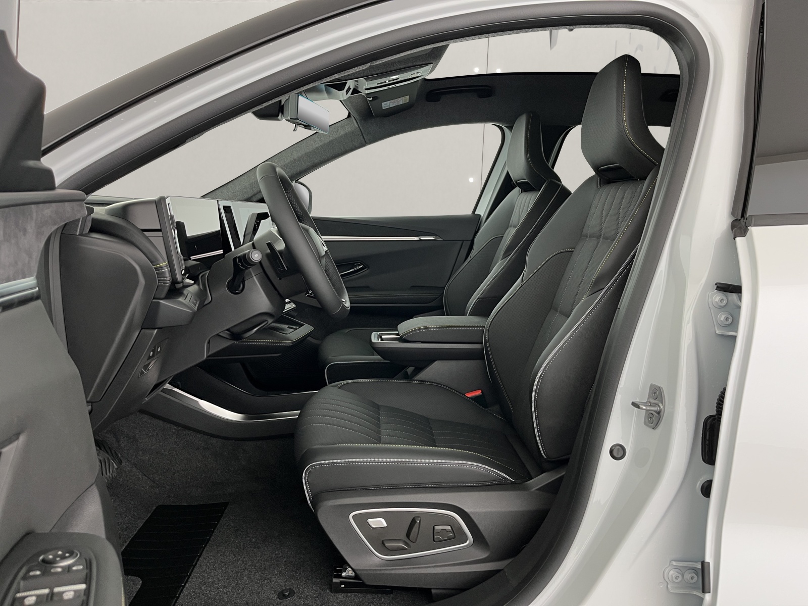 RENAULT Scénic E-Tech iconic-image-7