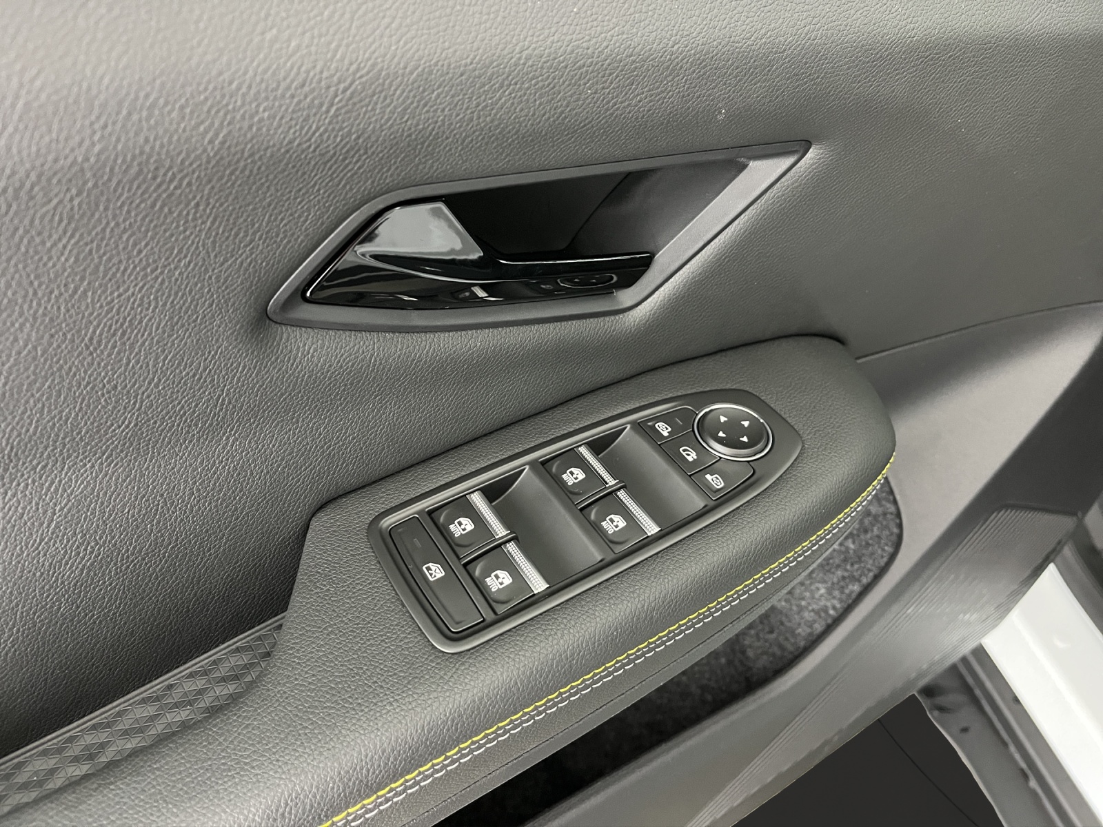 RENAULT Scénic E-Tech iconic-image-12
