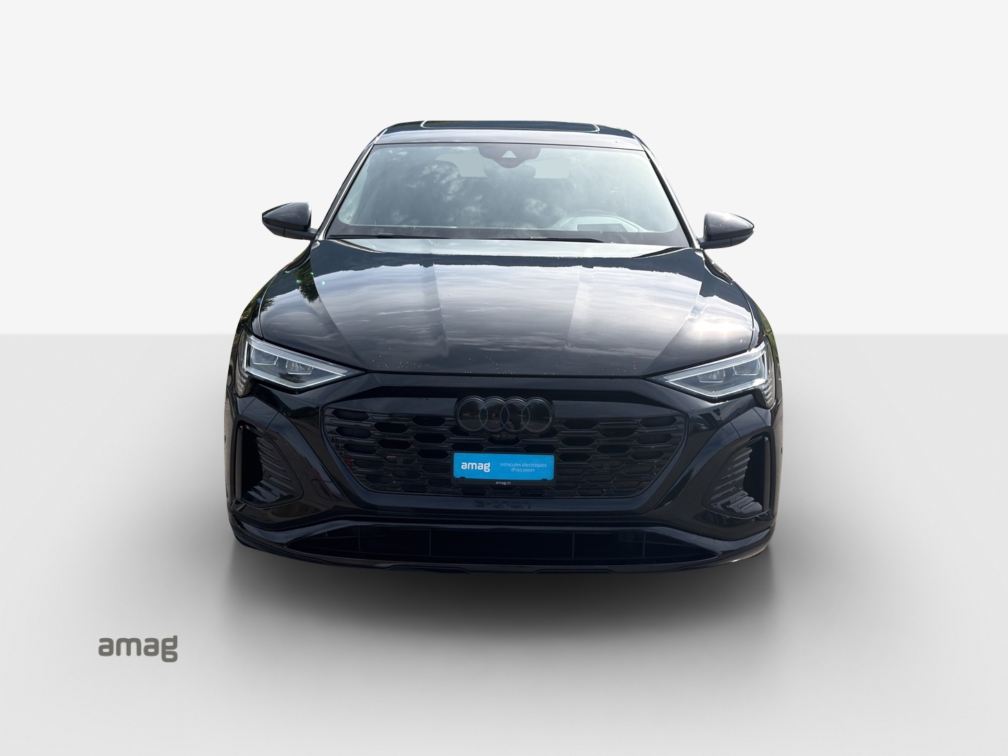 AUDI Q8 55 e-tron Black Edition quattro-image-7