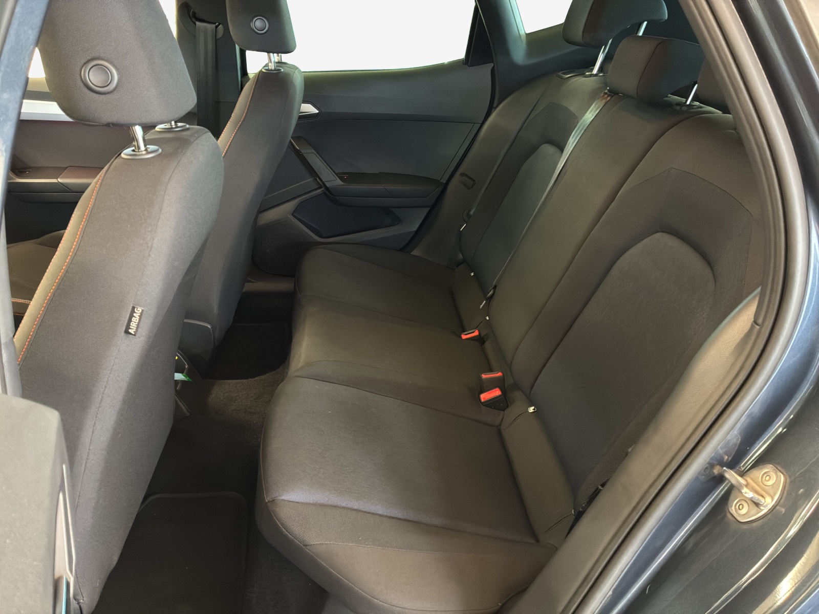 SEAT Arona 1.5 Eco TSI FR DSG-image-11