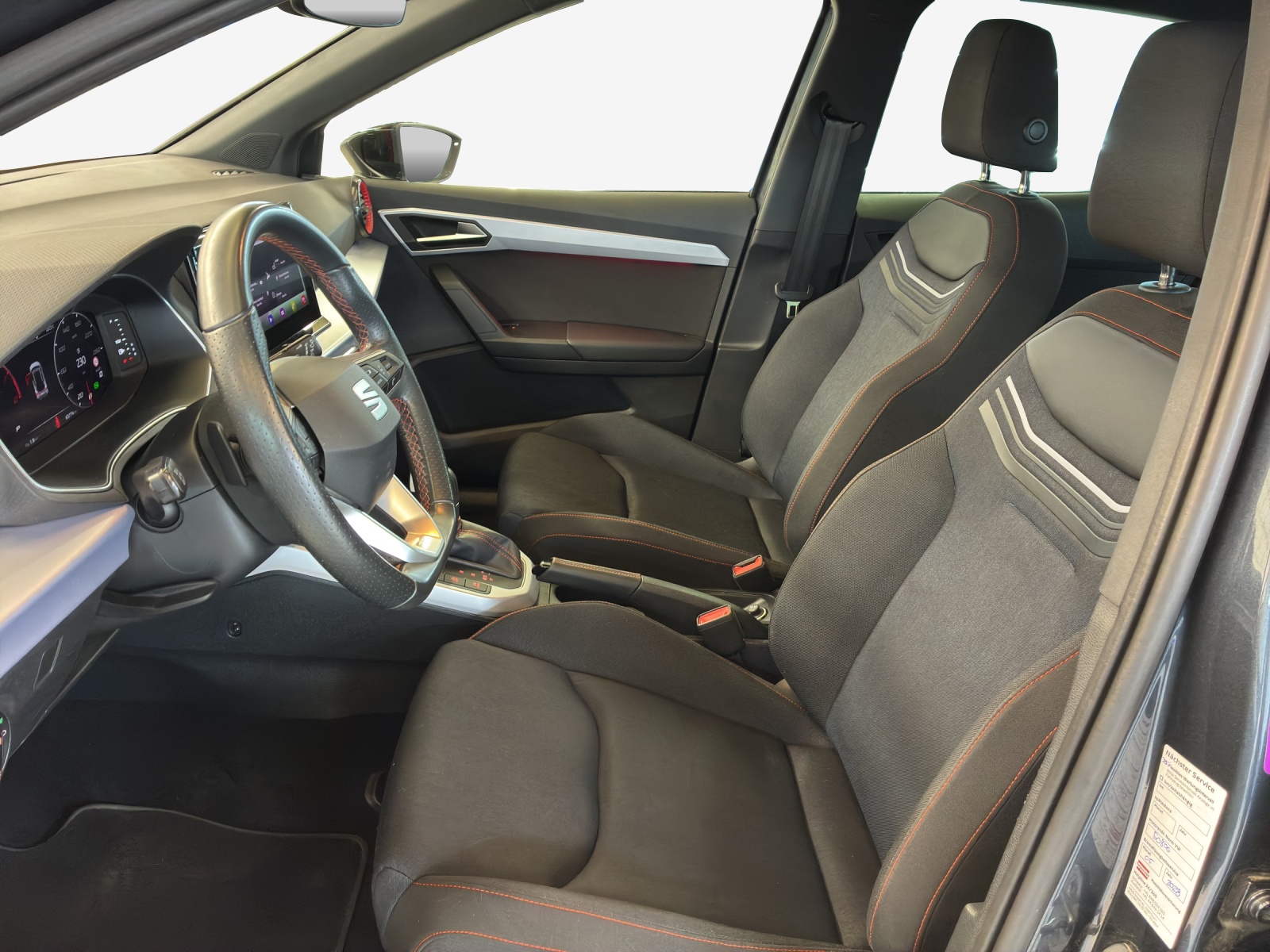 SEAT Arona 1.5 Eco TSI FR DSG-image-7