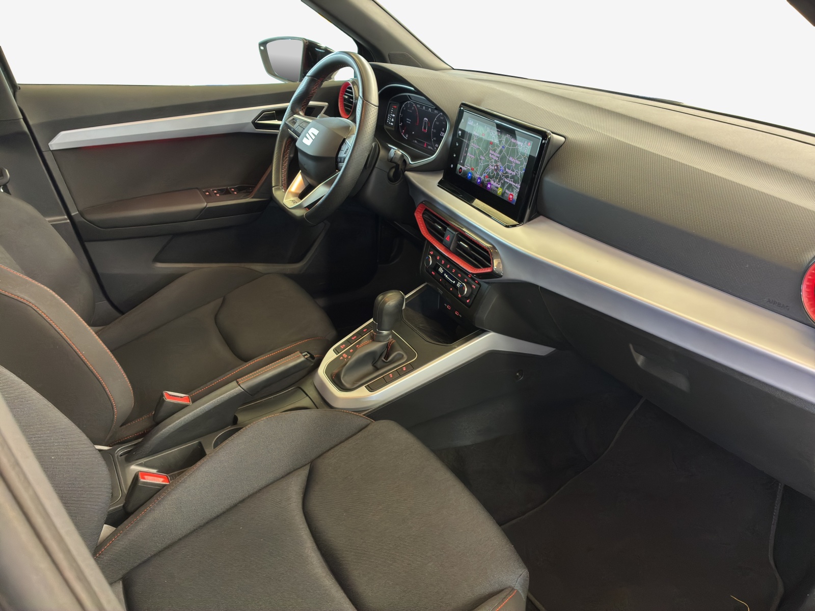 SEAT Arona 1.5 Eco TSI FR DSG-image-13