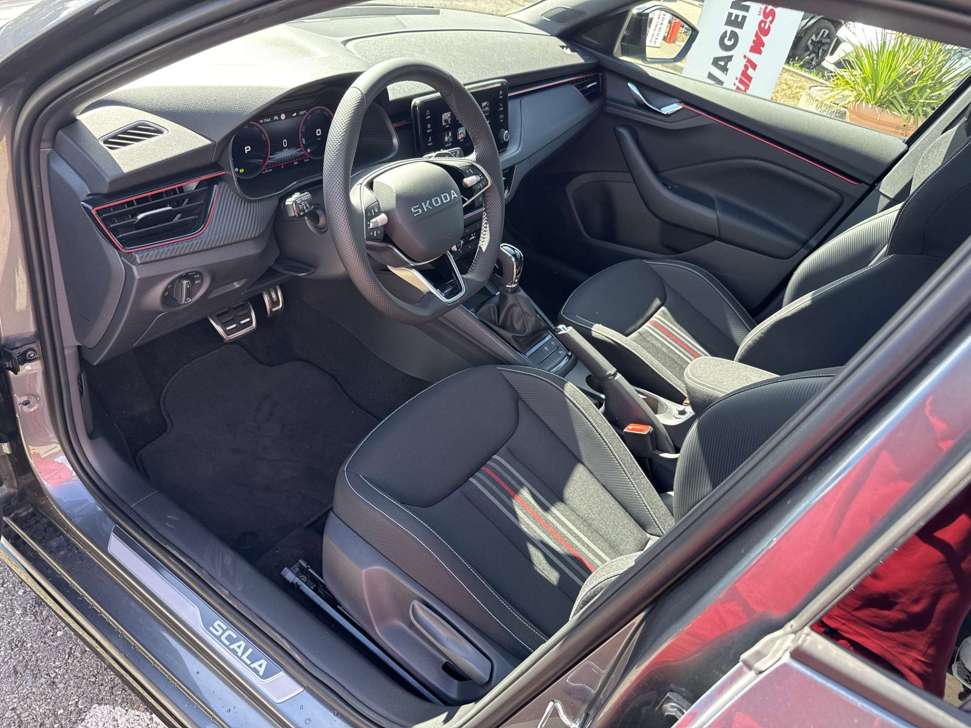 SKODA Scala 1.5 TSi Monte Carlo DSG-Automat-image-5