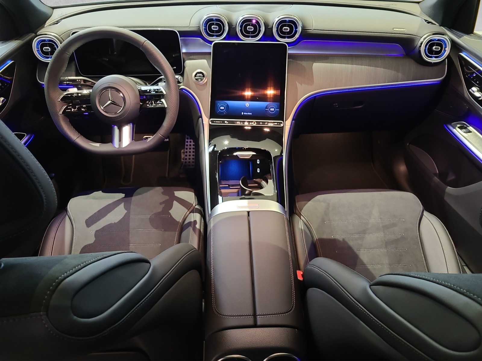 MERCEDES-BENZ GLC 220 d AMG Line 4M Coupé C254-image-3
