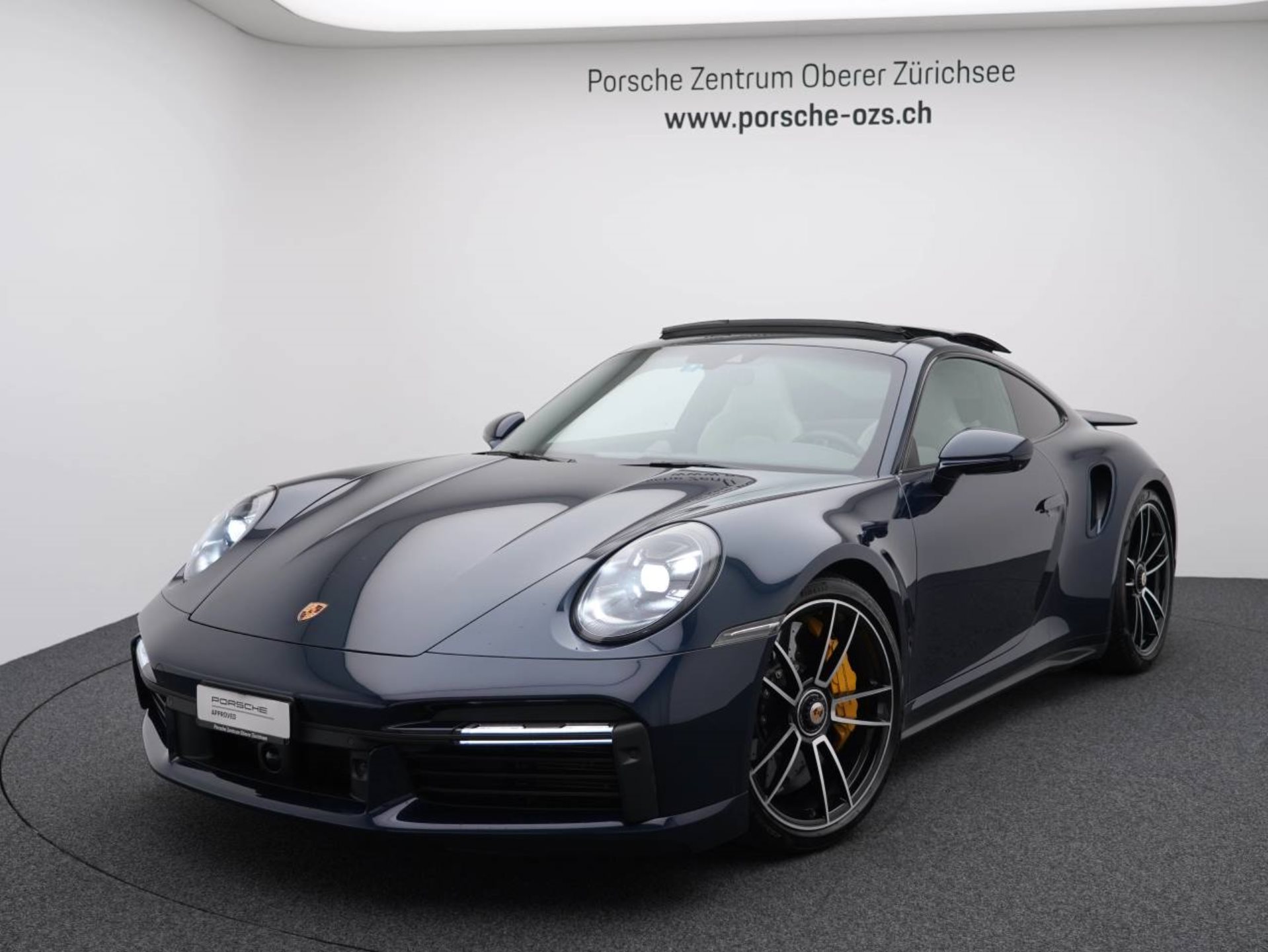 PORSCHE 911 Turbo S-image-0