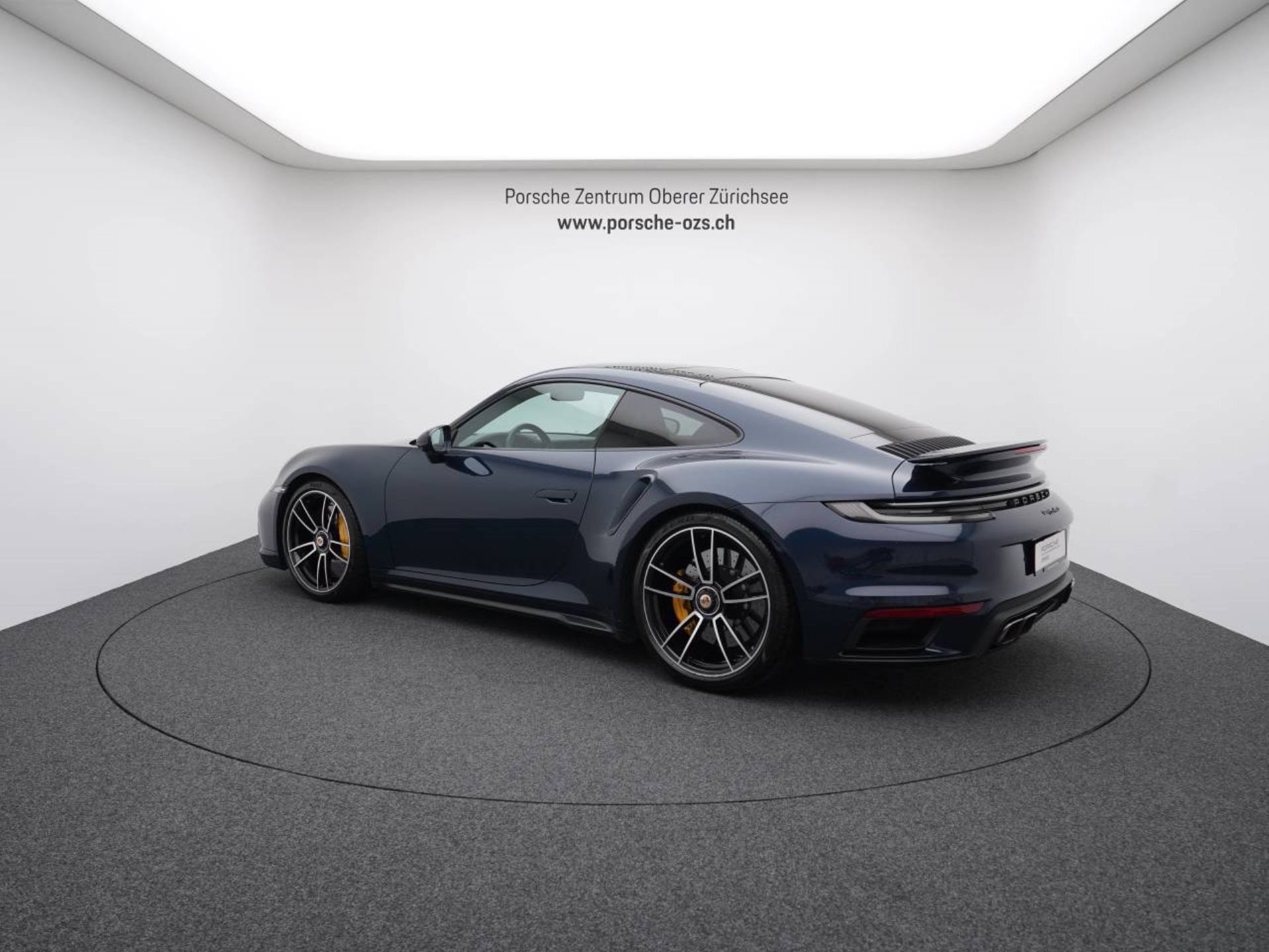 PORSCHE 911 Turbo S-image-2