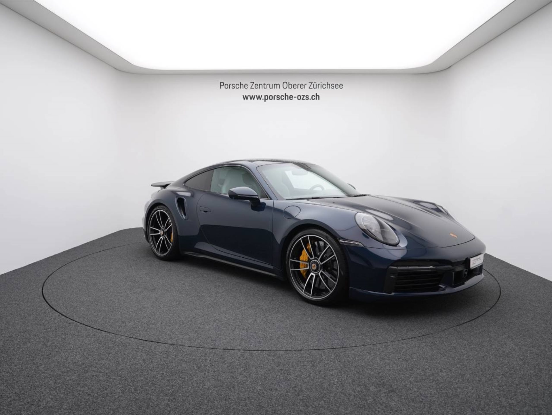 PORSCHE 911 Turbo S-image-8