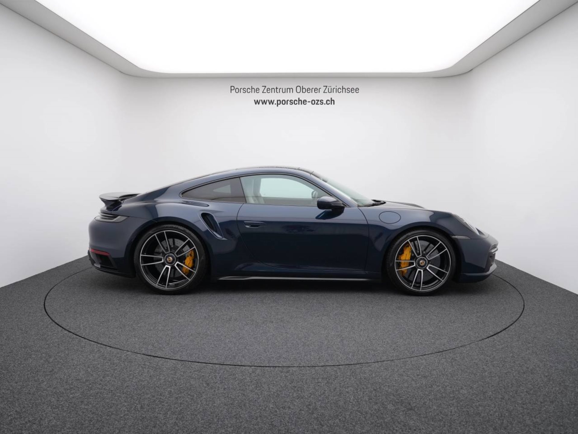 PORSCHE 911 Turbo S-image-7