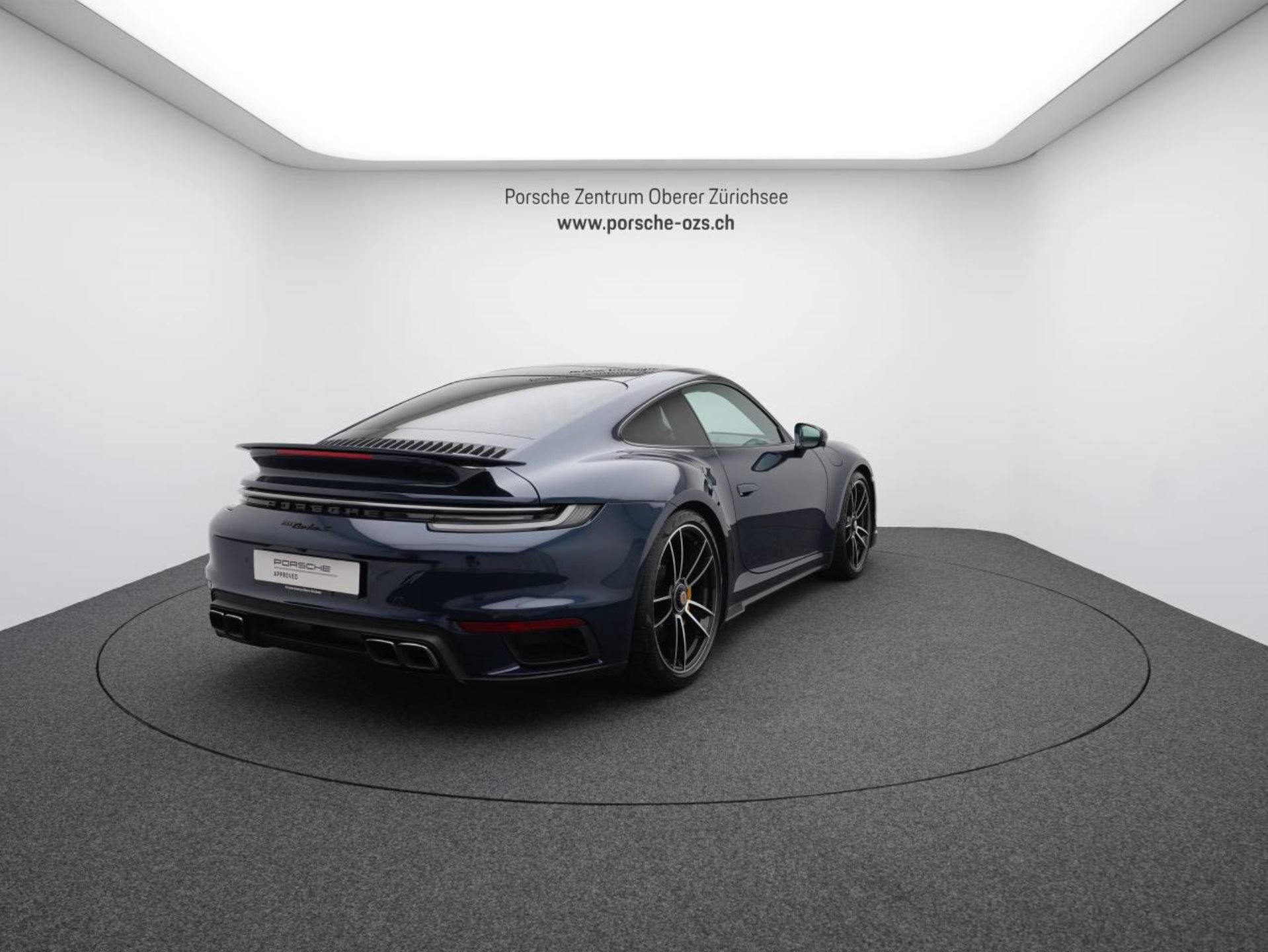 PORSCHE 911 Turbo S-image-6
