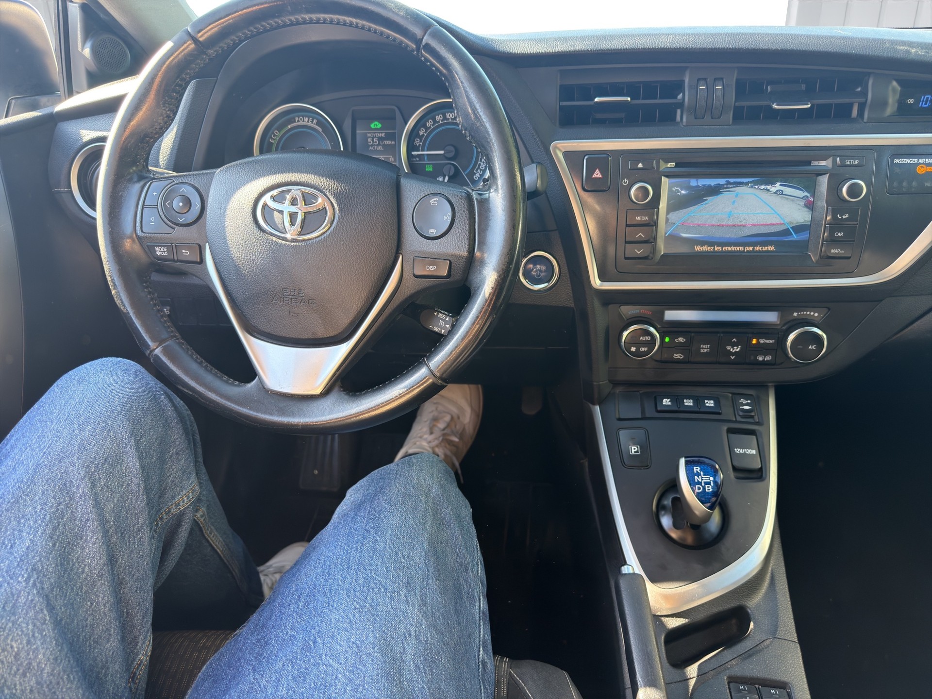 TOYOTA Auris Touring Sports 1.8 16V HSD Linea Luna-image-6