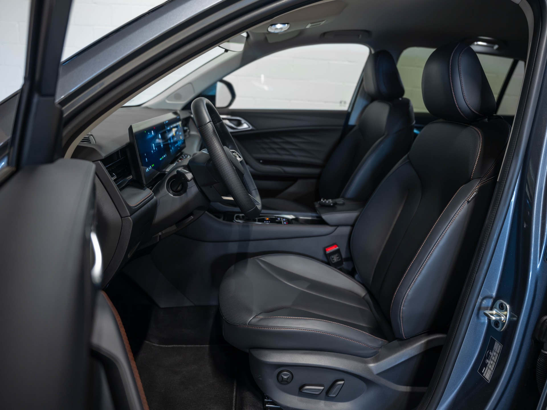 MG HS 1.5 T PHEV Luxury-image-10