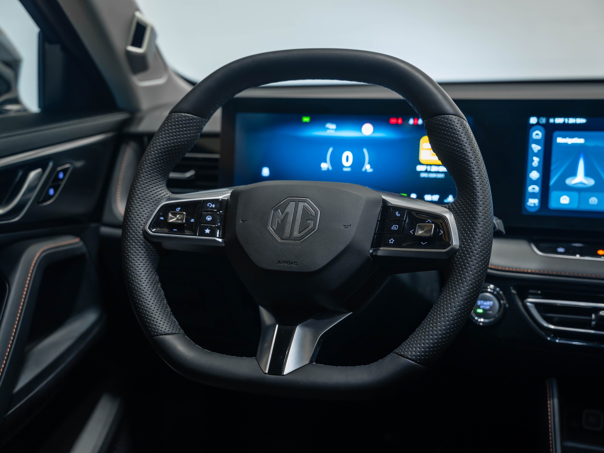 MG HS 1.5 T PHEV Luxury-image-26