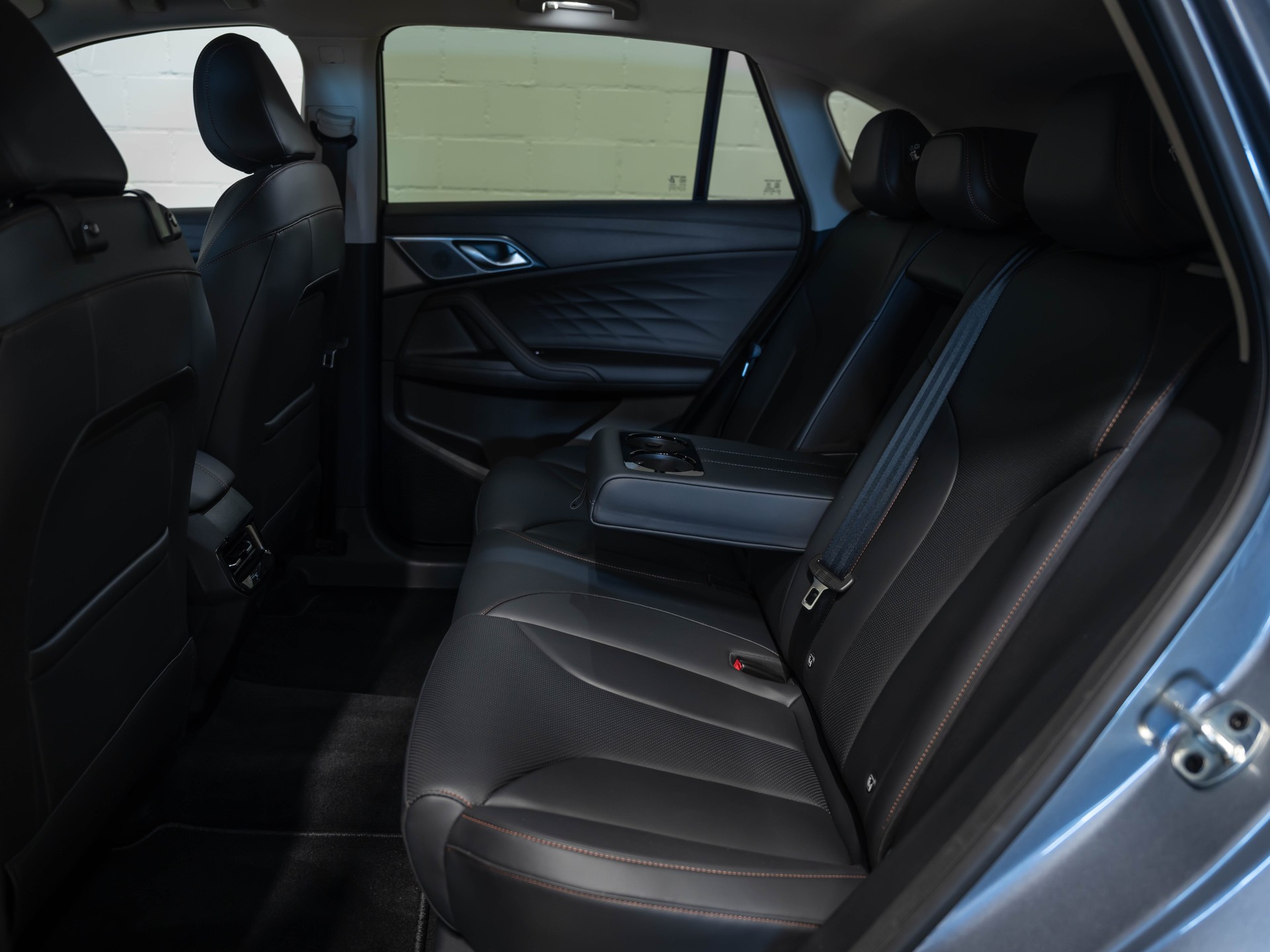 MG HS 1.5 T PHEV Luxury-image-13