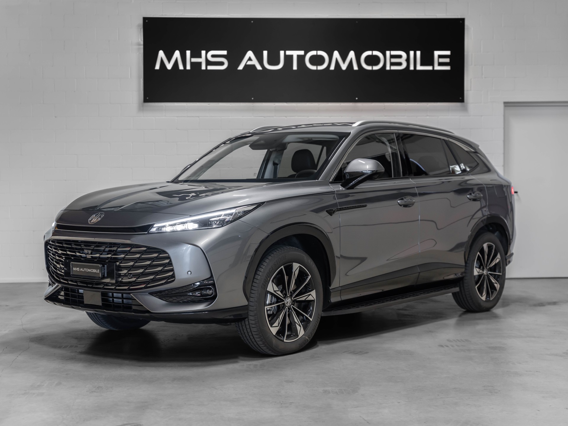 MG HS 1.5 T PHEV Luxury-image-0