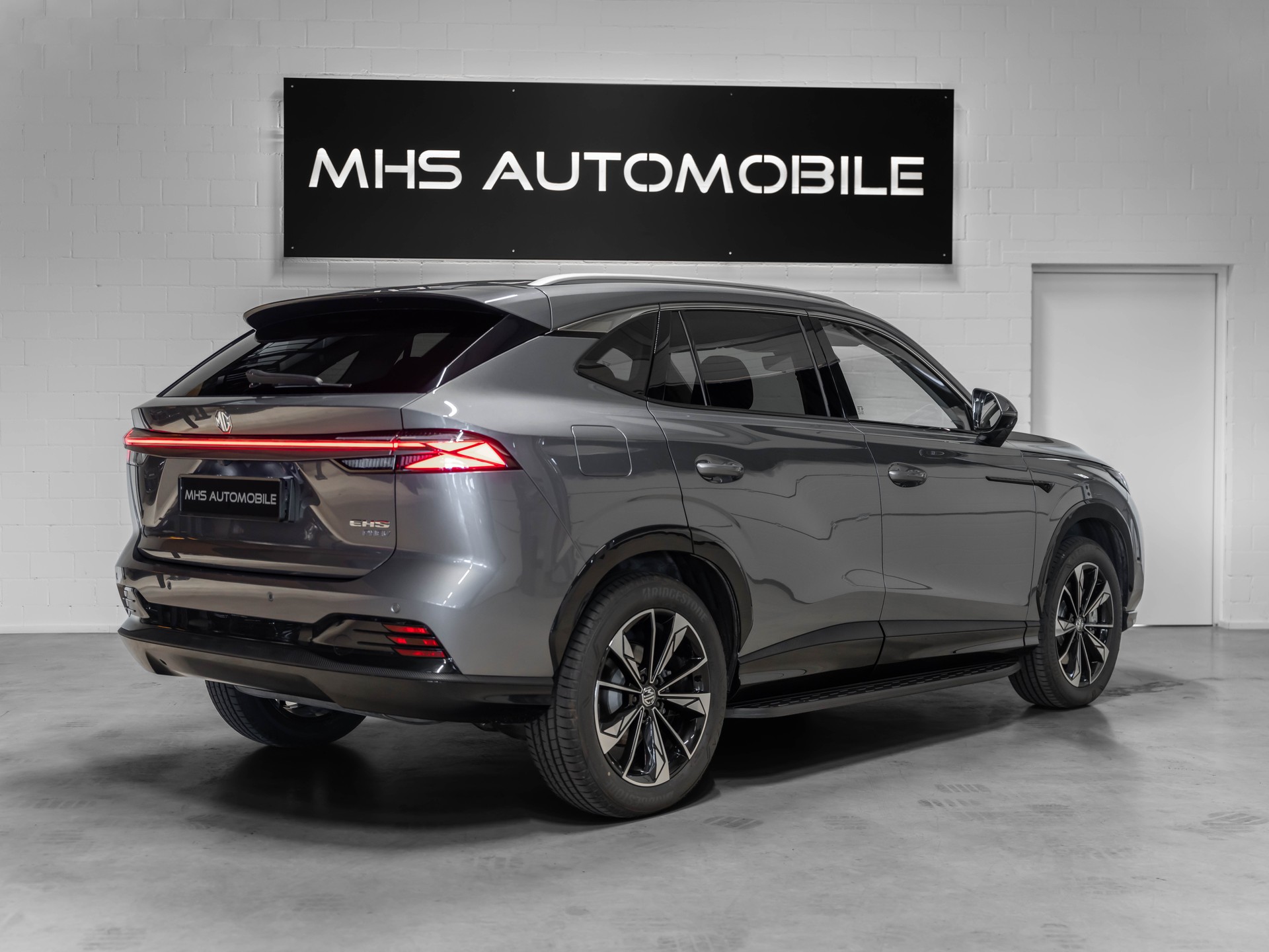 MG HS 1.5 T PHEV Luxury-image-4