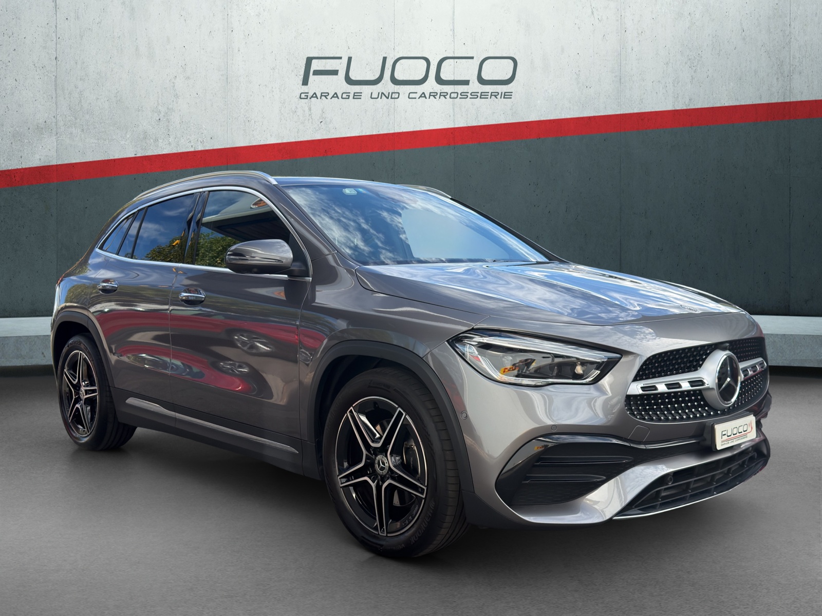 MERCEDES-BENZ GLA 220d 4Matic AMG Line 8G-DCT-image-0