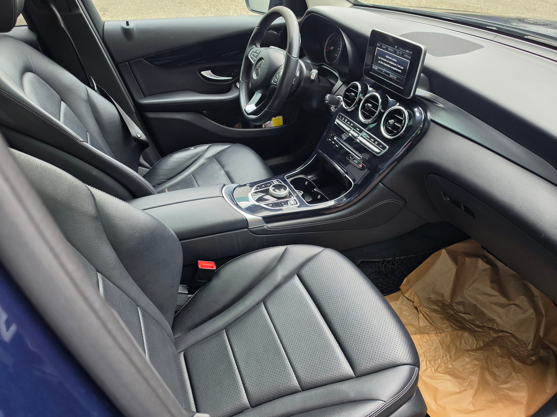 MERCEDES-BENZ GLC 250 Off-Road 4Matic 9G-Tronic-image-11