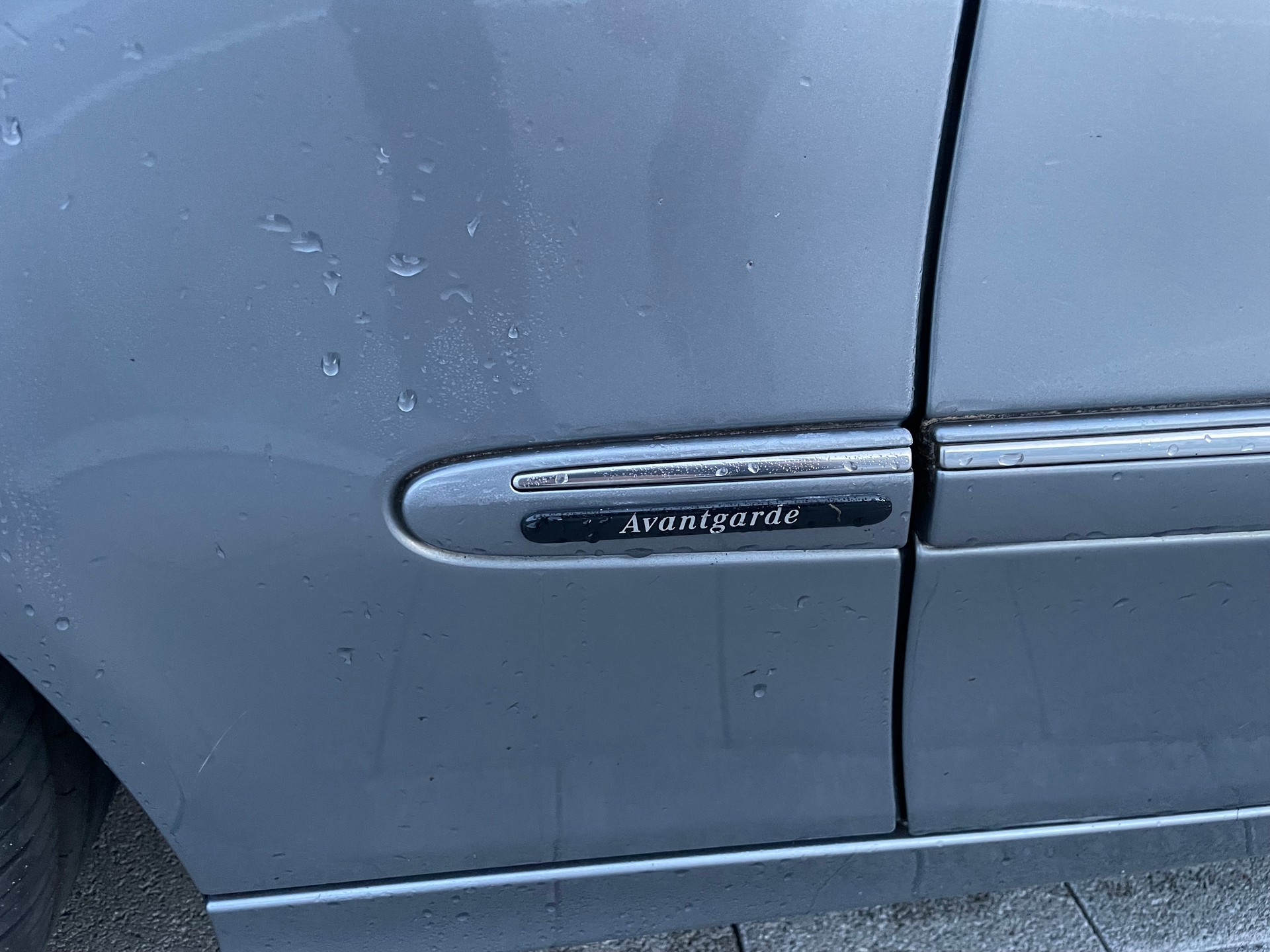 MERCEDES-BENZ E 320 CDI Avantgarde 4Matic Automatic-image-9