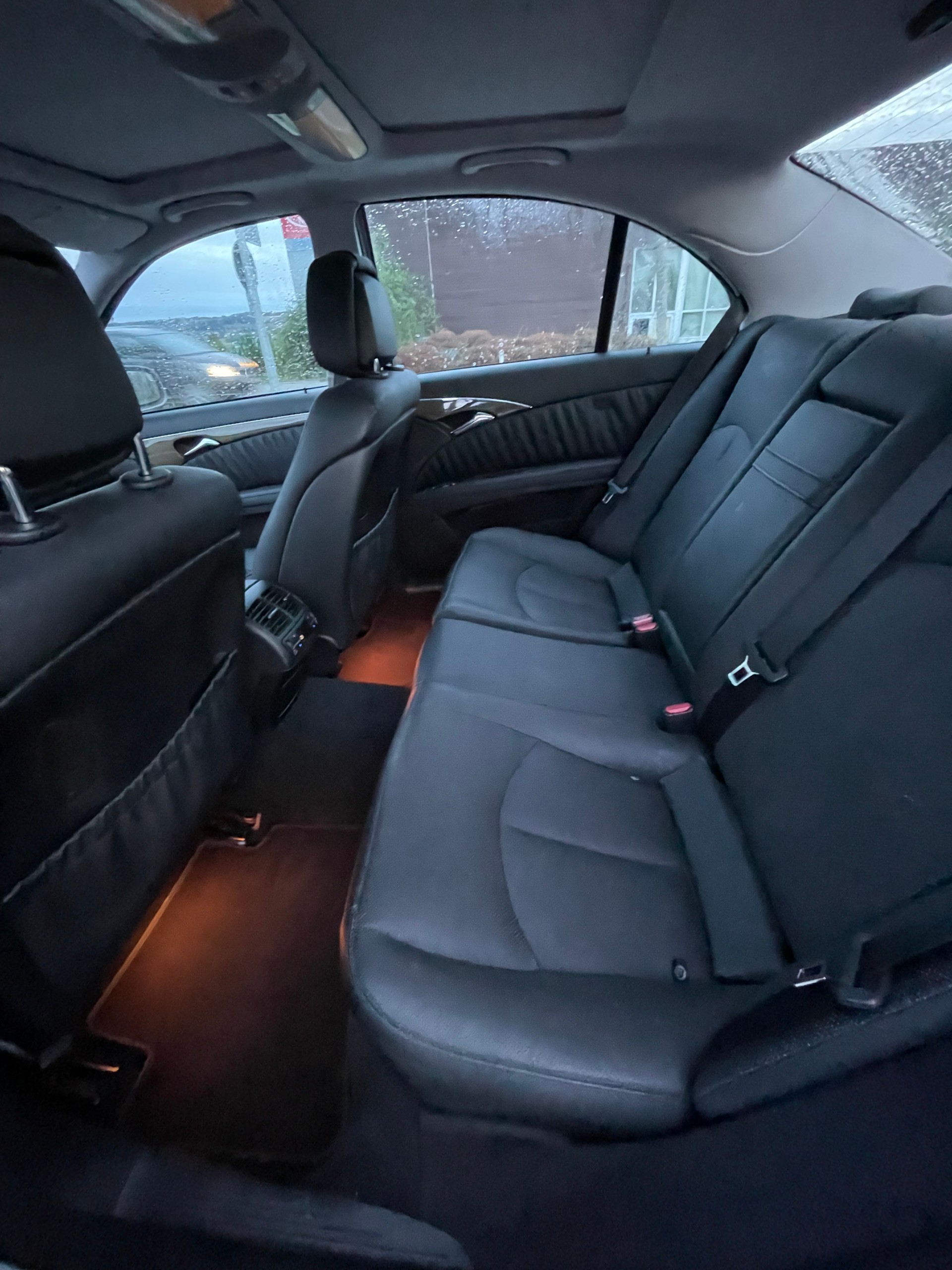 MERCEDES-BENZ E 320 CDI Avantgarde 4Matic Automatic-image-14