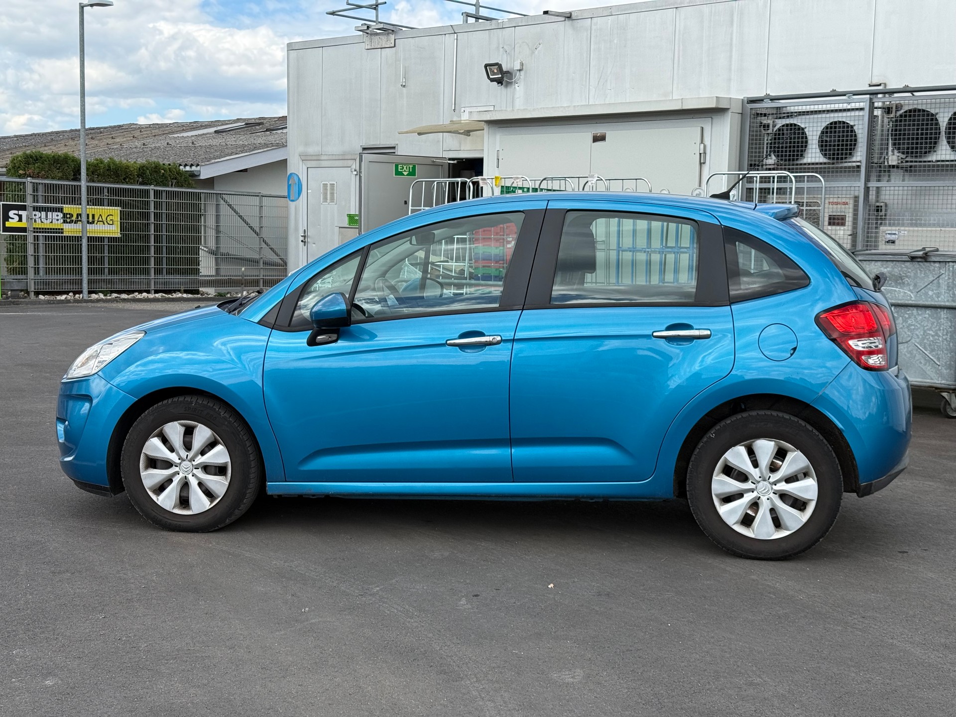 CITROEN C3 1.6 16V HDi Chic-image-2