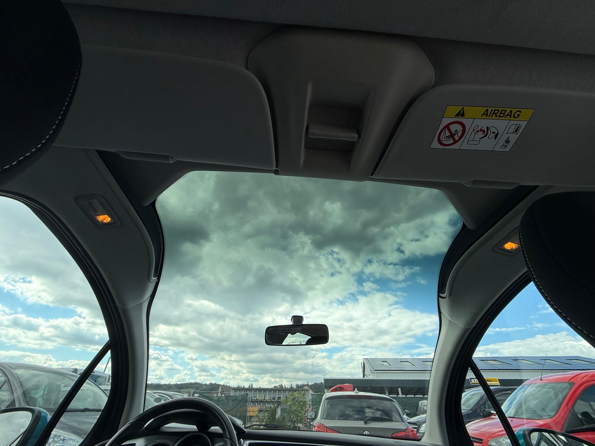 CITROEN C3 1.6 16V HDi Chic-image-12