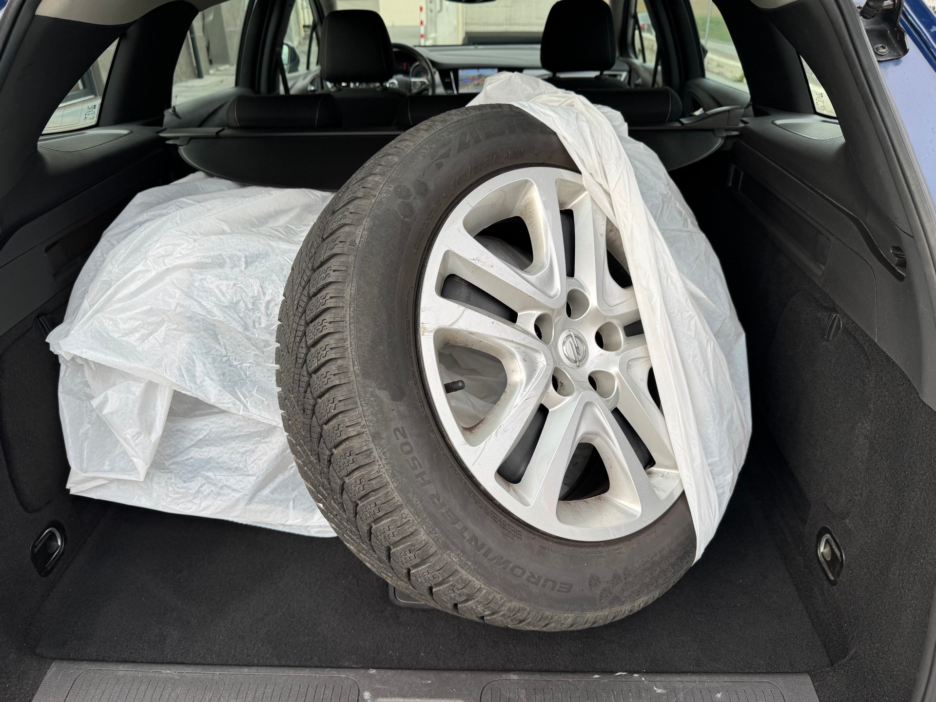 OPEL Astra Sports Tourer 1.4iTurbo 120 Years Edition-image-19