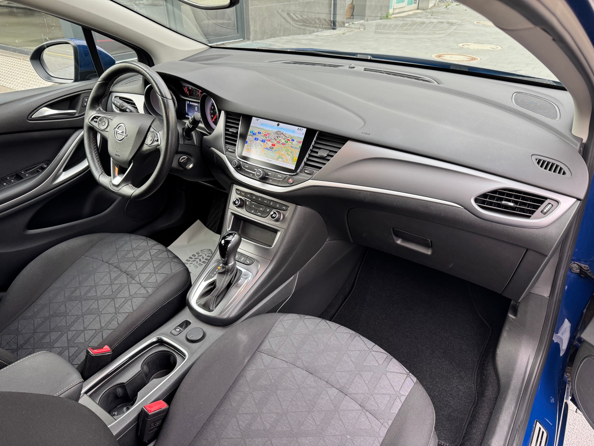 OPEL Astra Sports Tourer 1.4iTurbo 120 Years Edition-image-11