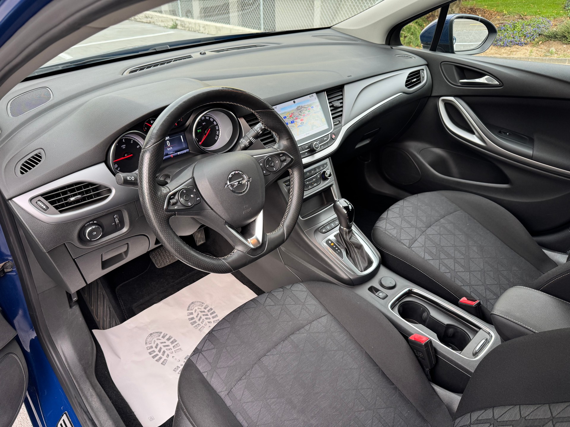 OPEL Astra Sports Tourer 1.4iTurbo 120 Years Edition-image-8