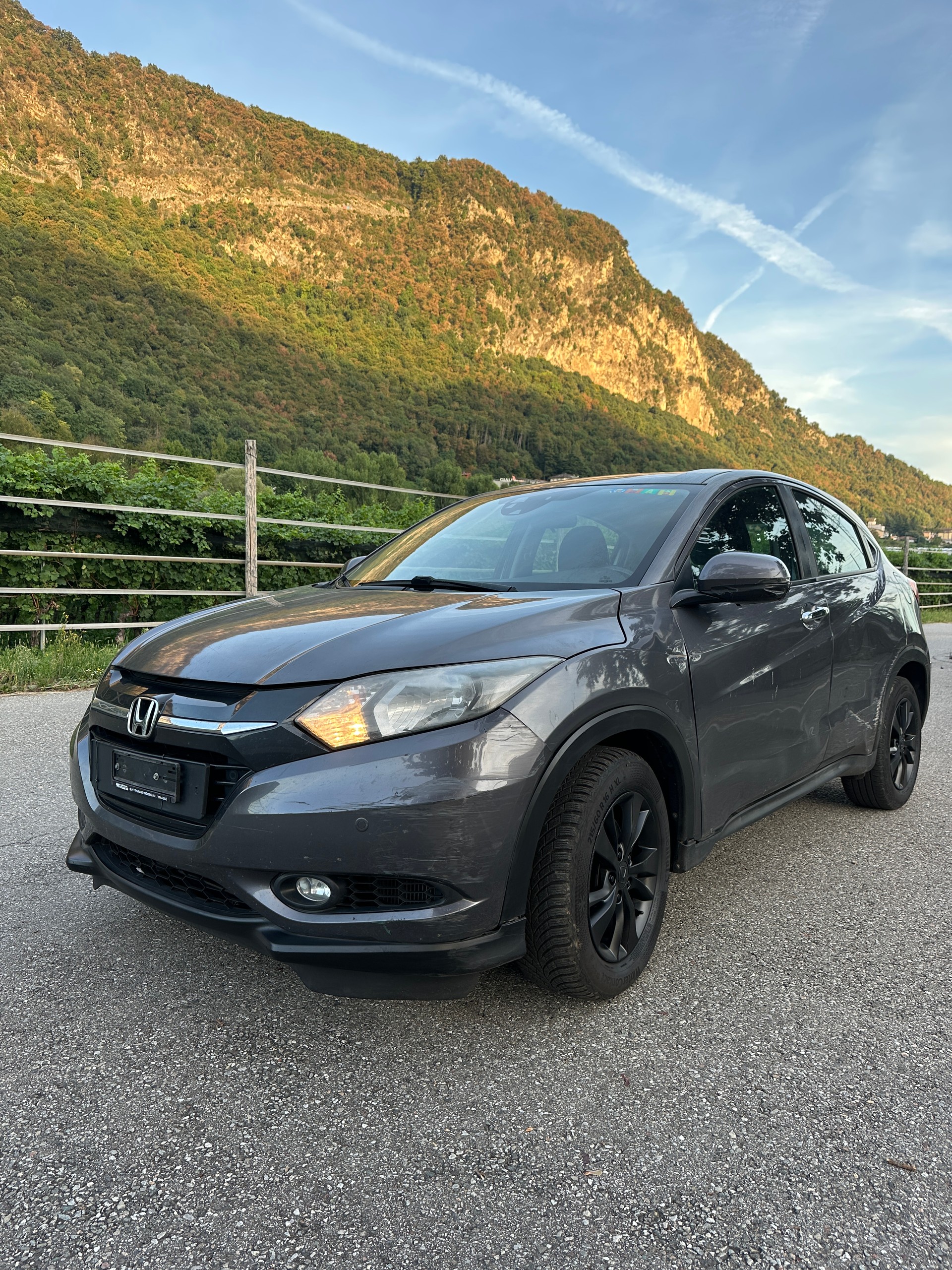 HONDA HR-V 1.6i-DTEC Elegance-image-1