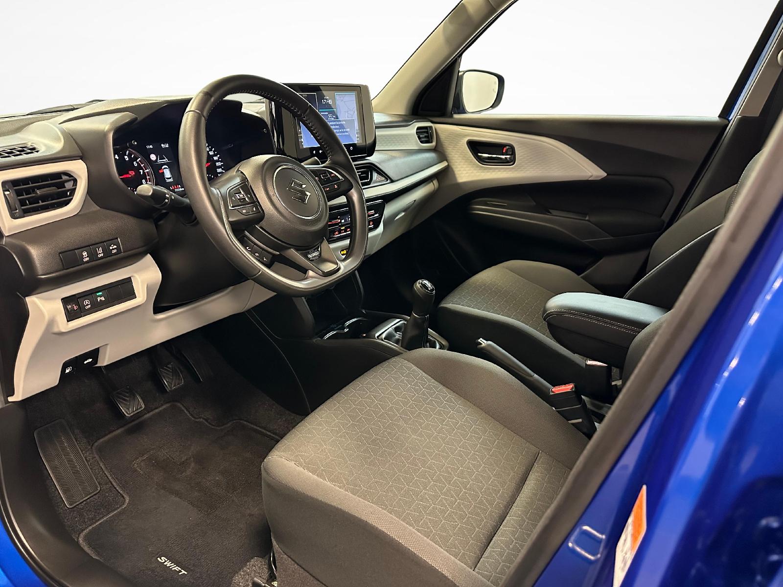 SUZUKI Swift 1.2 Tradizio Hybrid 4x4-image-3