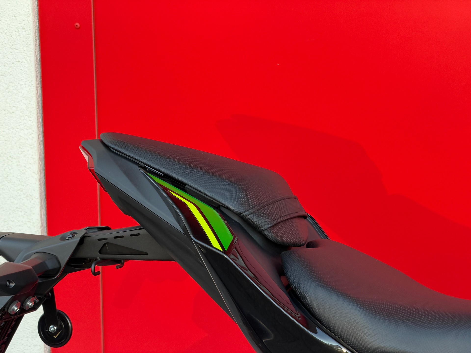 KAWASAKI Z 125-image-11