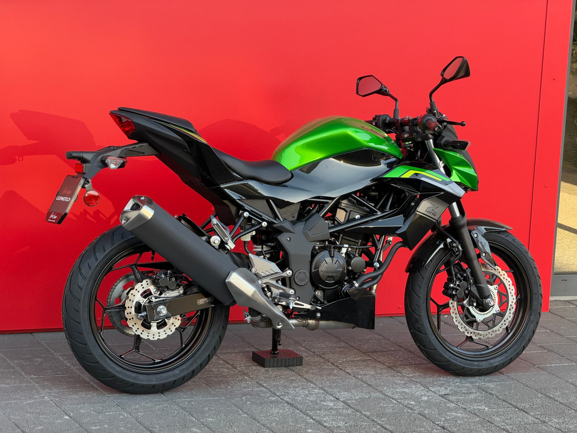 KAWASAKI Z 125-image-6