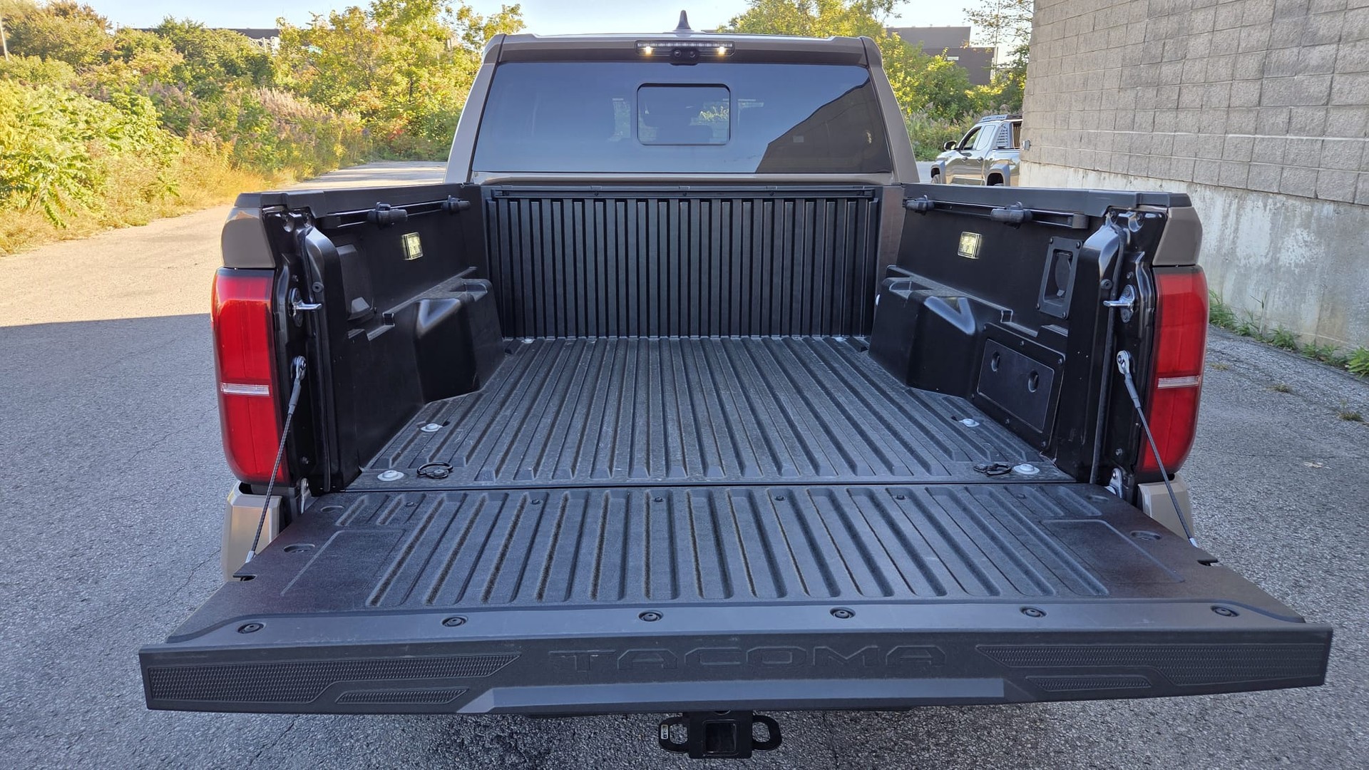 TOYOTA Tacoma 2.4 Turbo Hybrid TRD Offroad-image-4