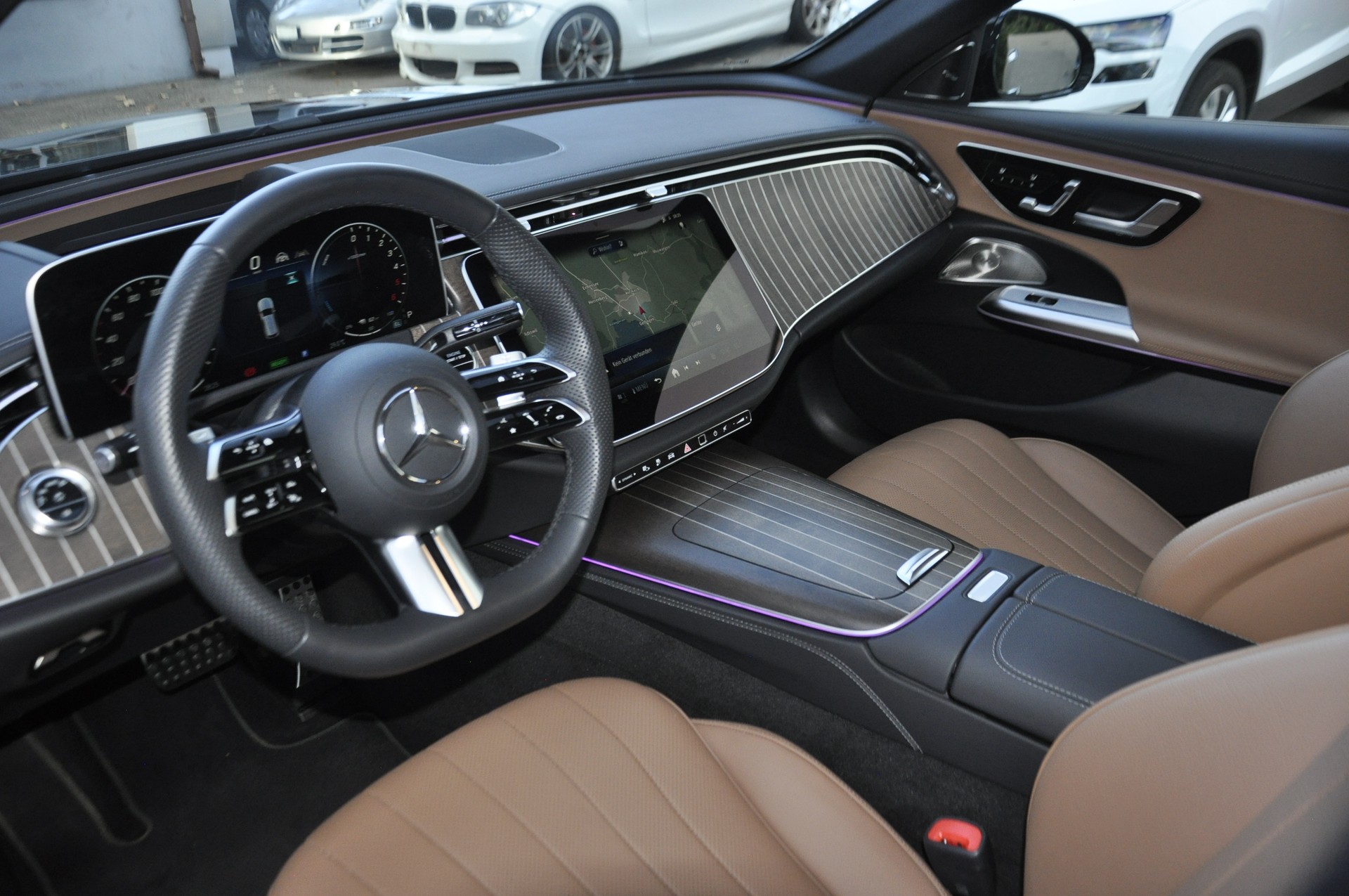 MERCEDES-BENZ E 300 de T 4Matic 9G-Tronic AMG LINE I Anhängerkupplung-image-6