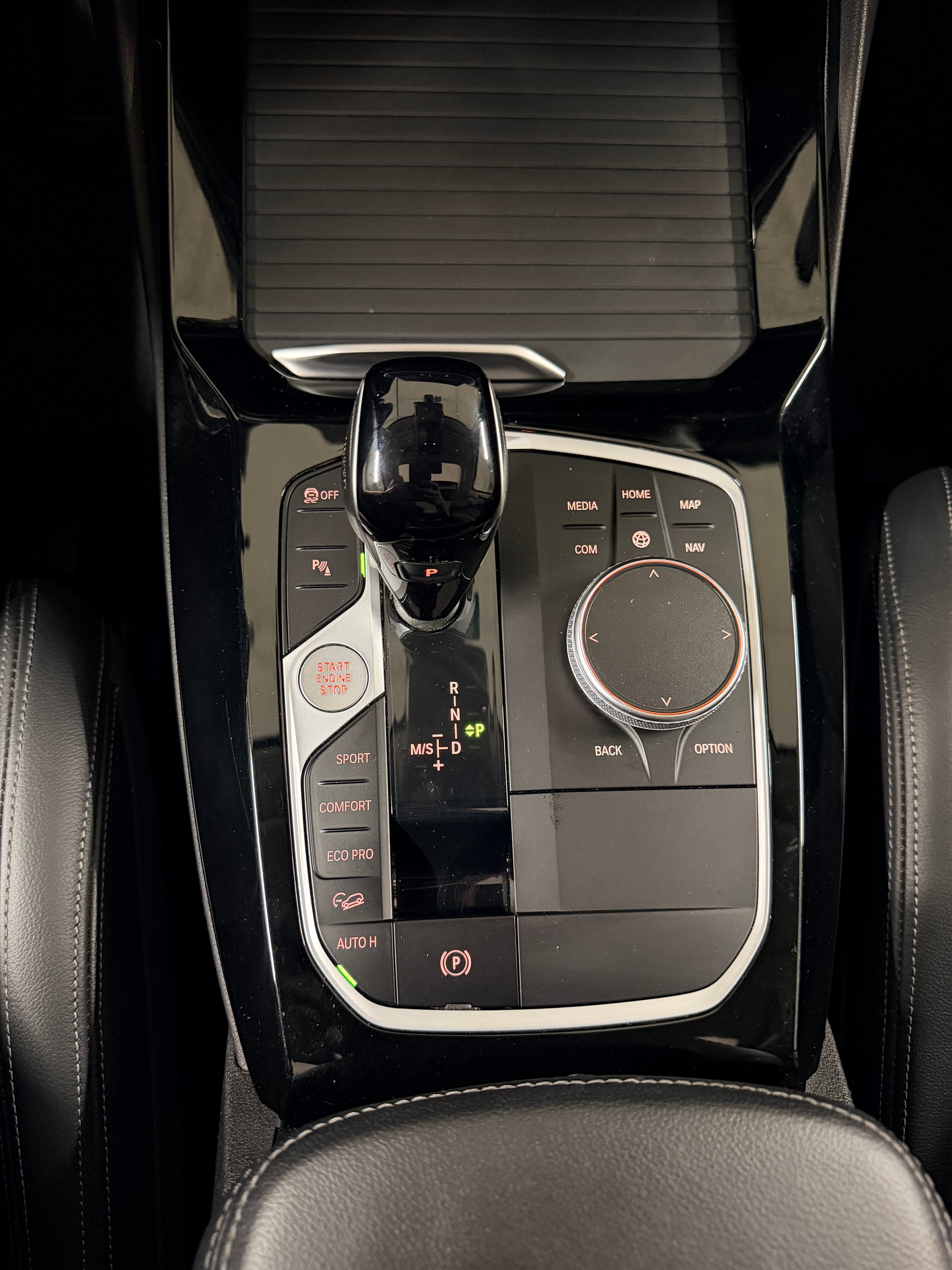 BMW X3 xDrive 20i-image-12