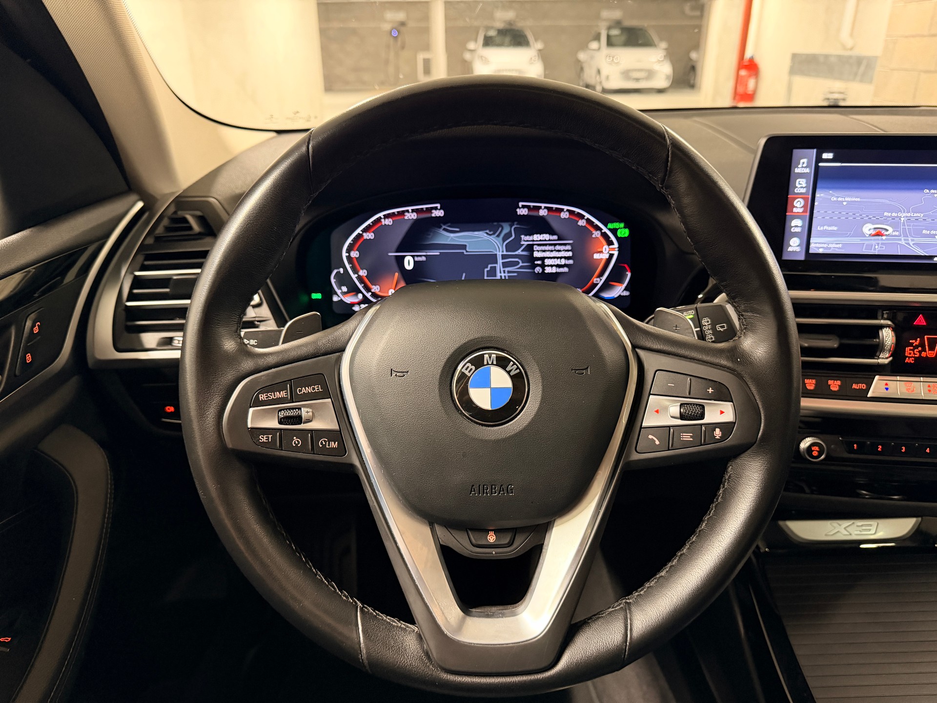 BMW X3 xDrive 20i-image-9